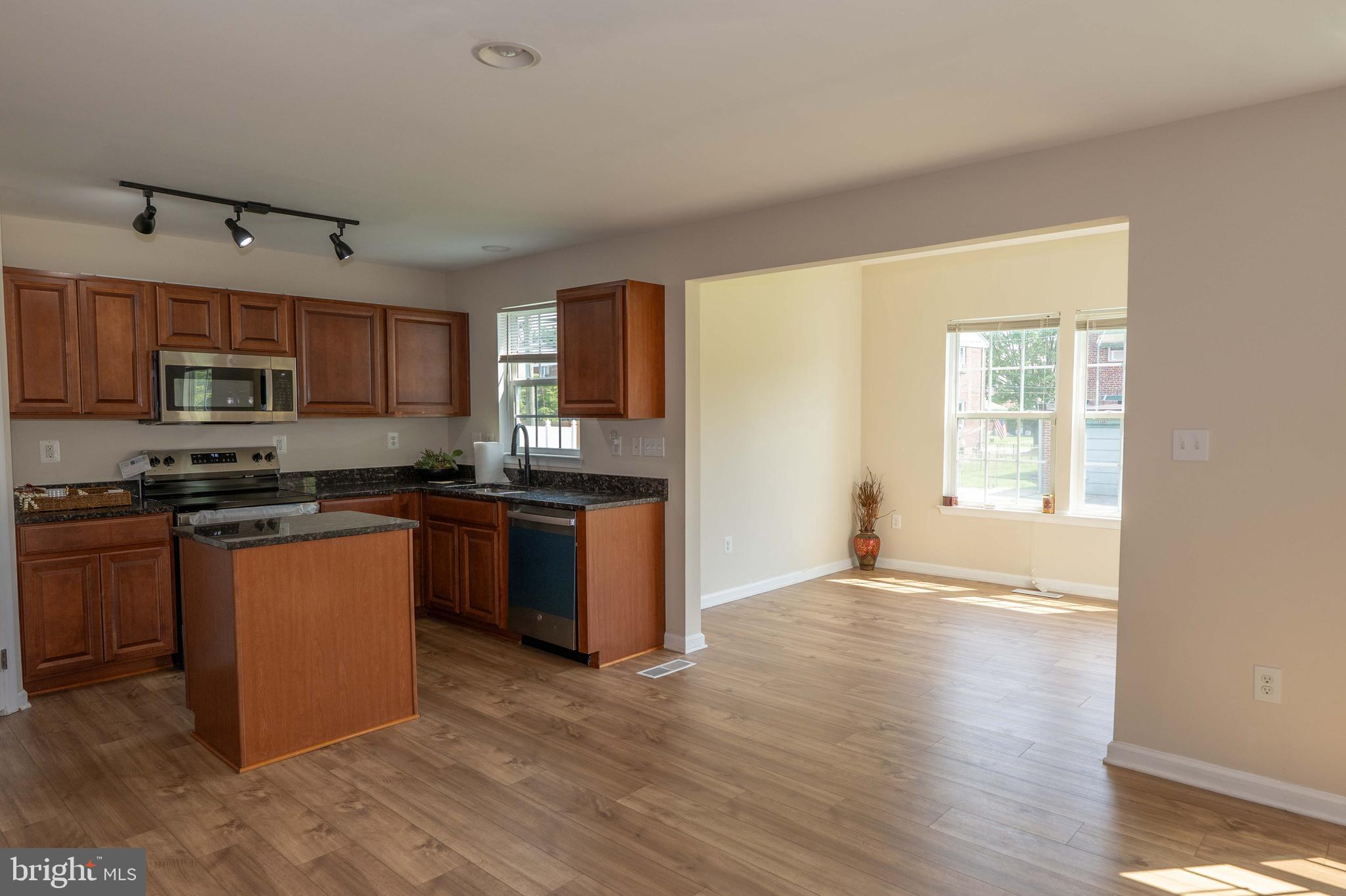 2510 YORKWAY