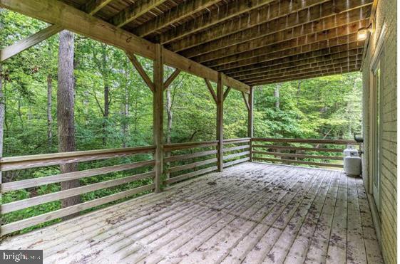 SPRUCE HILL - Residential Lease