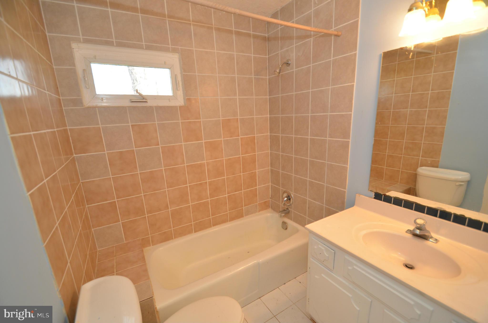 HAYFIELD FARM - Residential