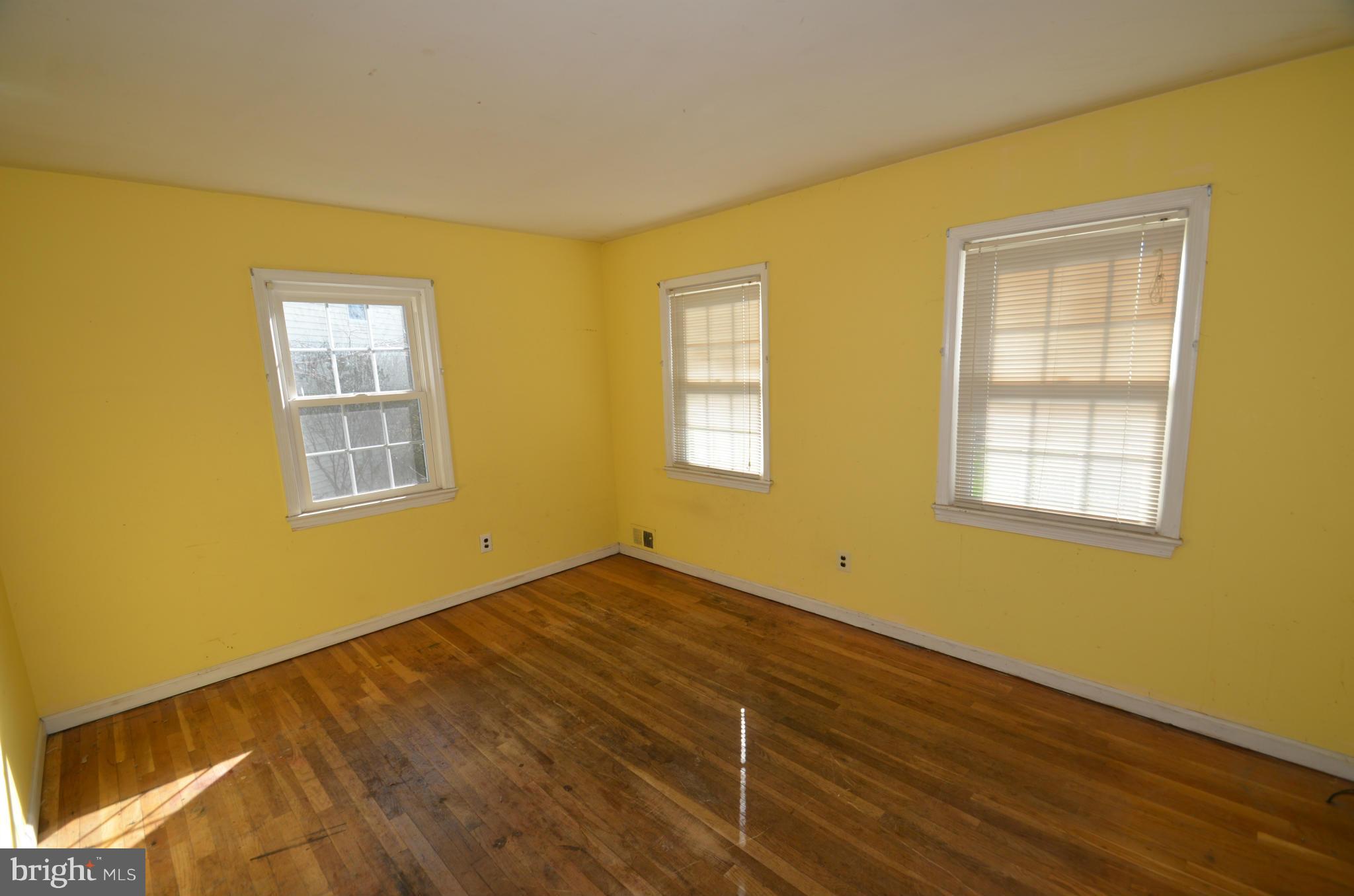 HAYFIELD FARM - Residential