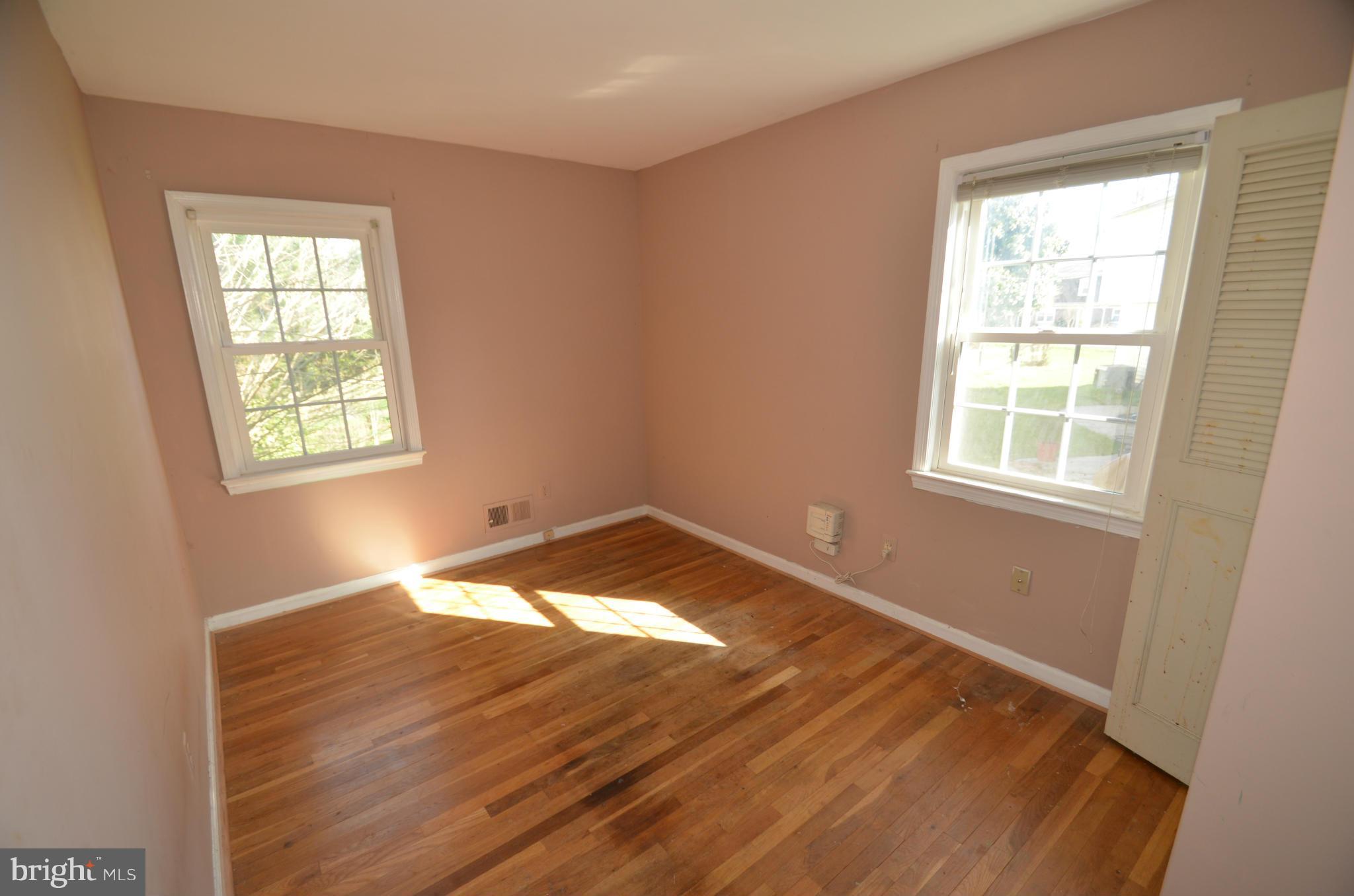 HAYFIELD FARM - Residential