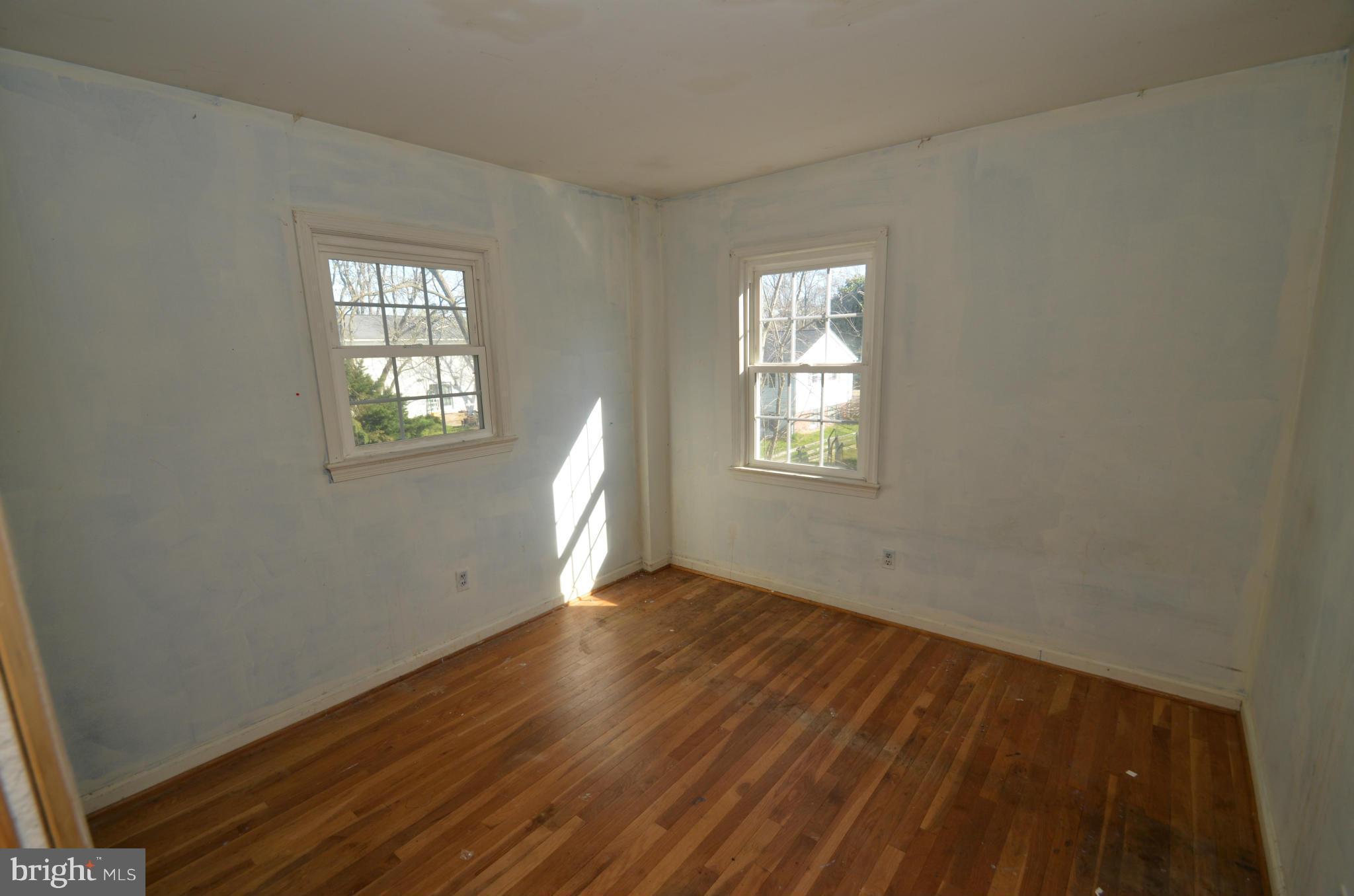 HAYFIELD FARM - Residential