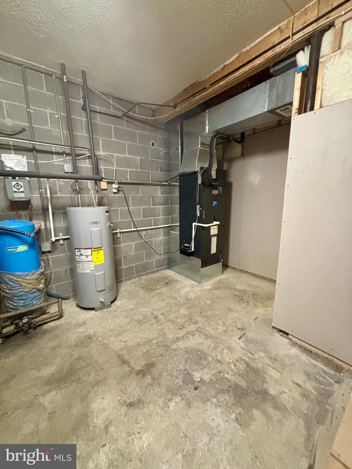 CHAMPWOOD ACRES - Residential