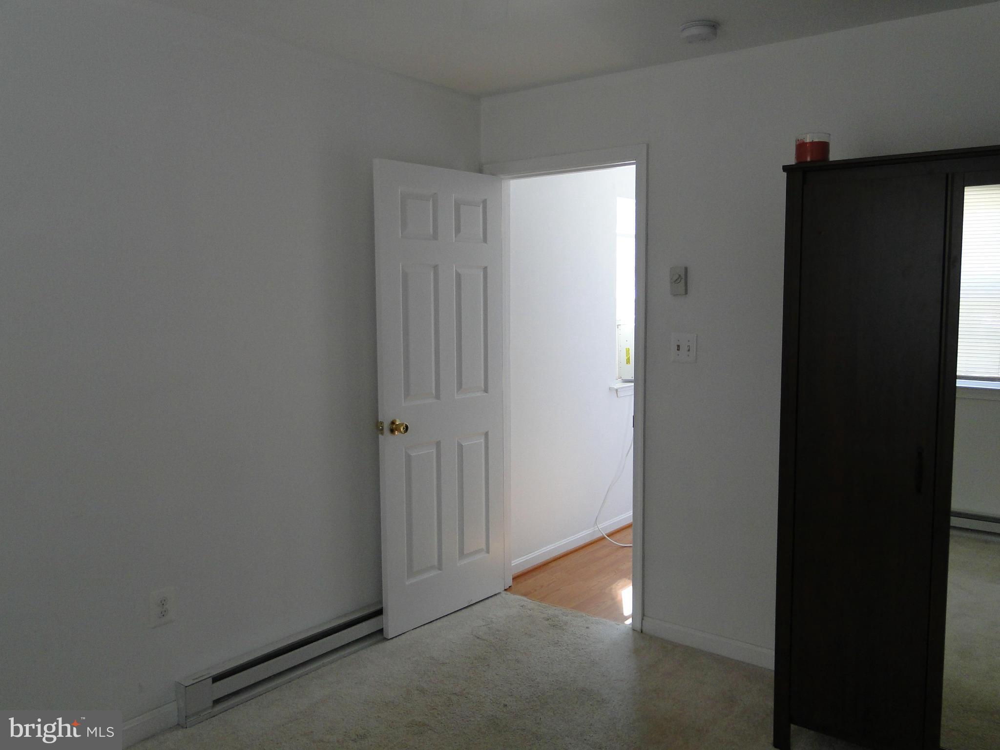 SUMMER CITY - Residential Lease