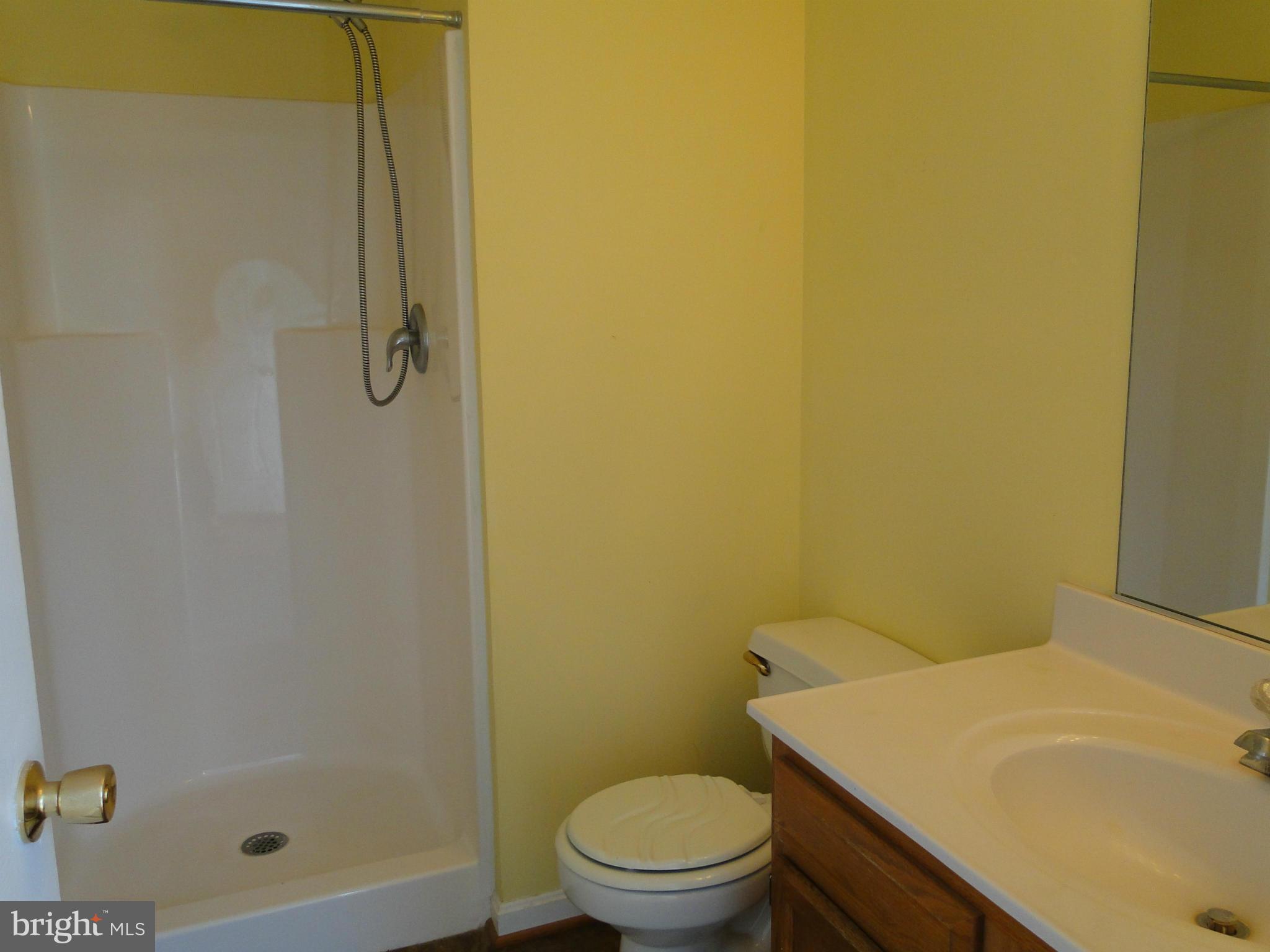 SUMMER CITY - Residential Lease