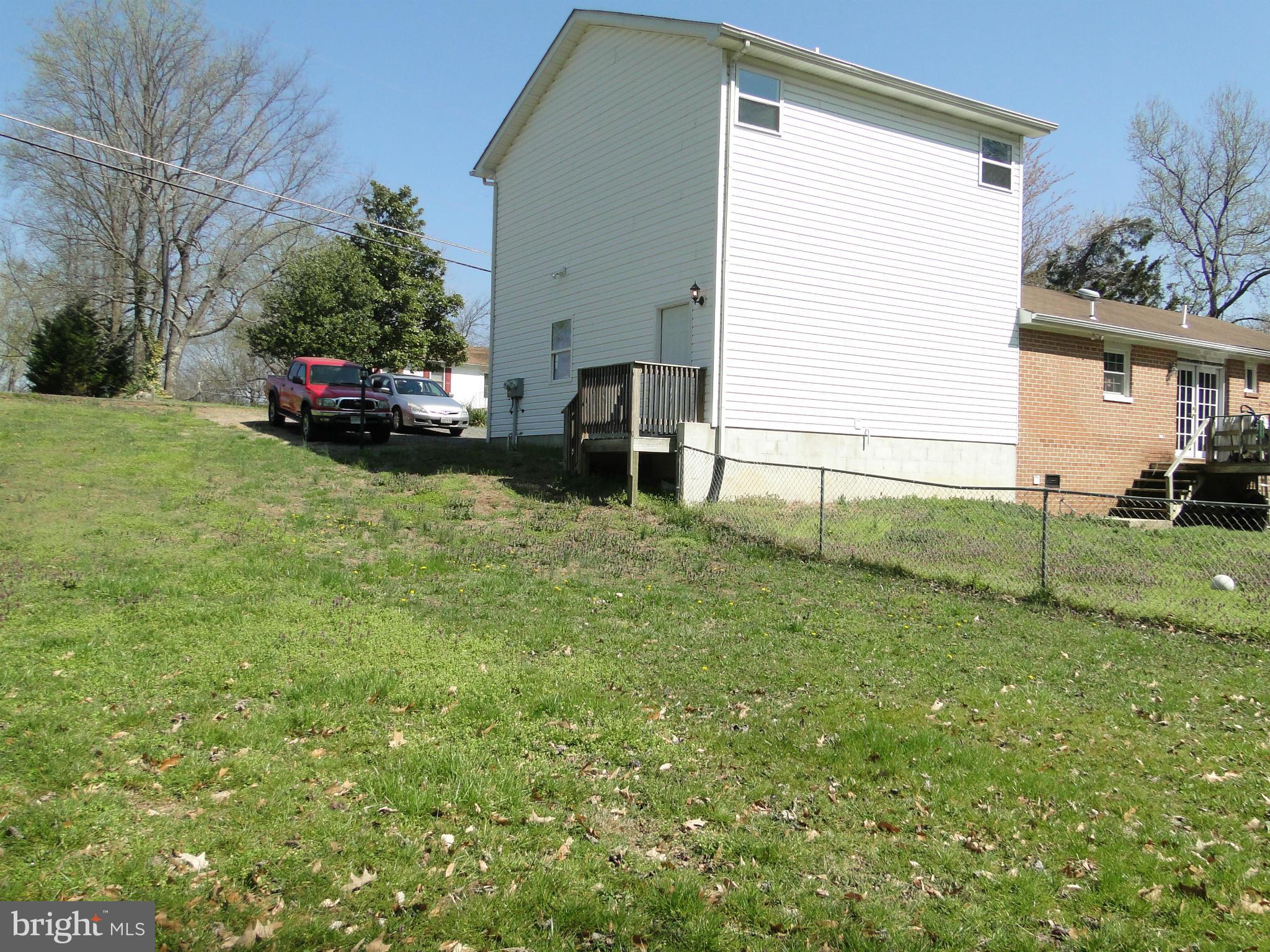 SUMMER CITY - Residential Lease