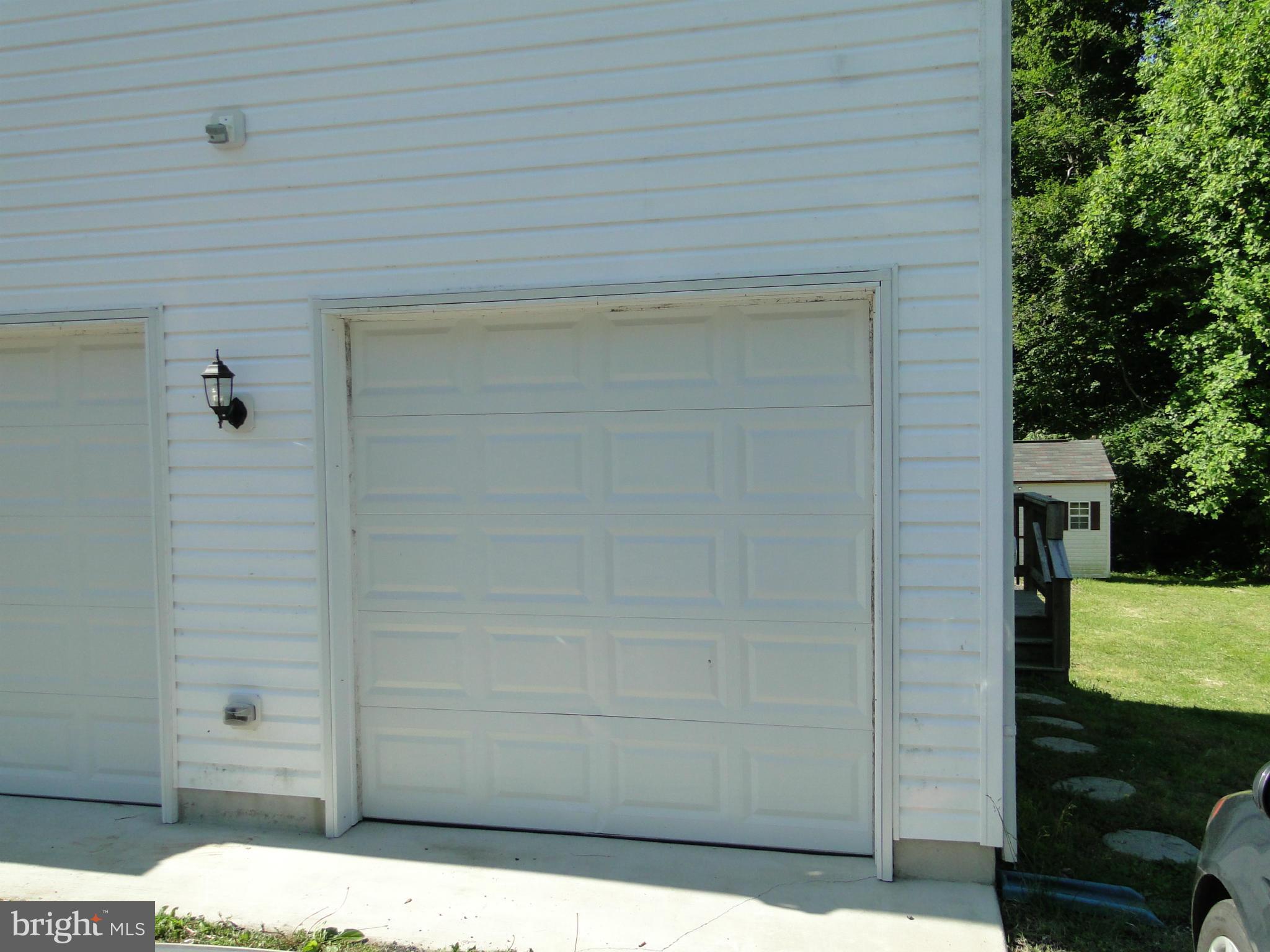 SUMMER CITY - Residential Lease