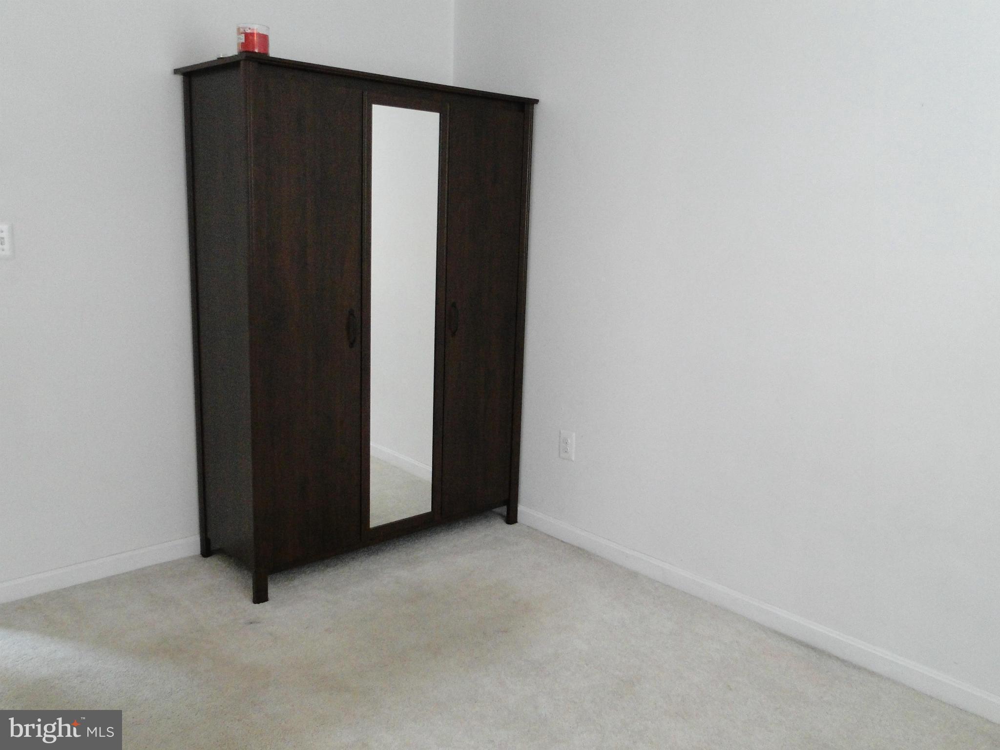 SUMMER CITY - Residential Lease