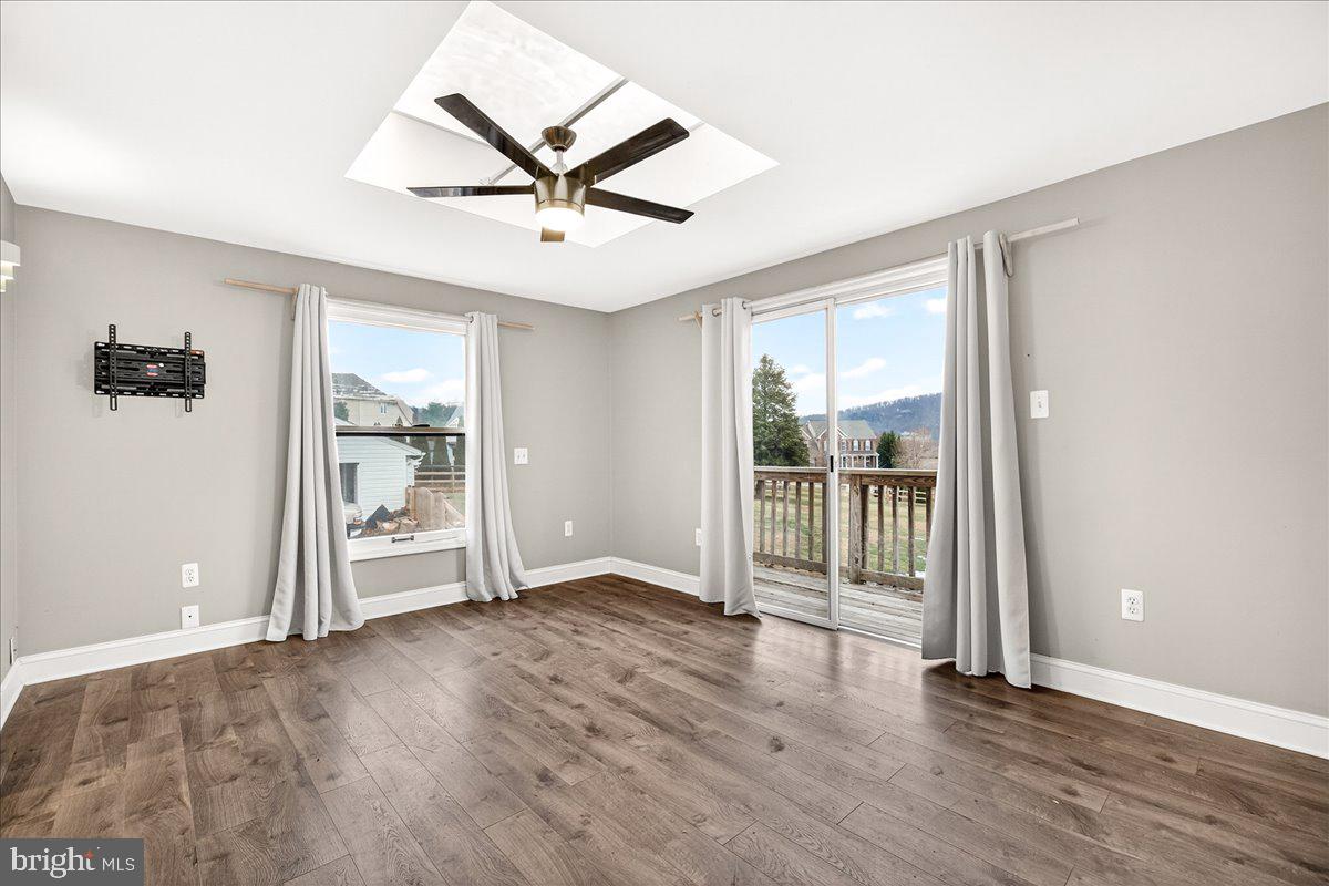 MYERSVILLE - Residential