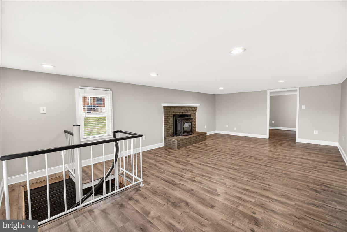 MYERSVILLE - Residential