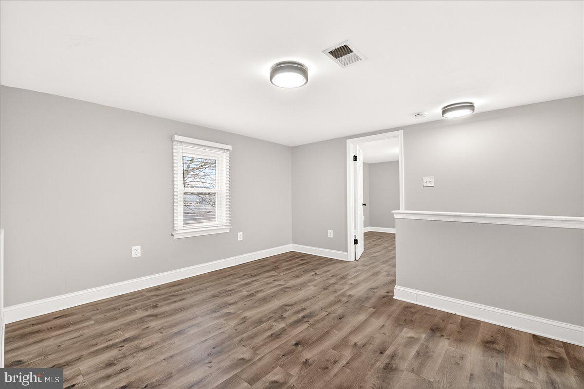 MYERSVILLE - Residential