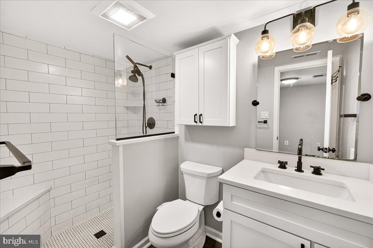 MYERSVILLE - Residential