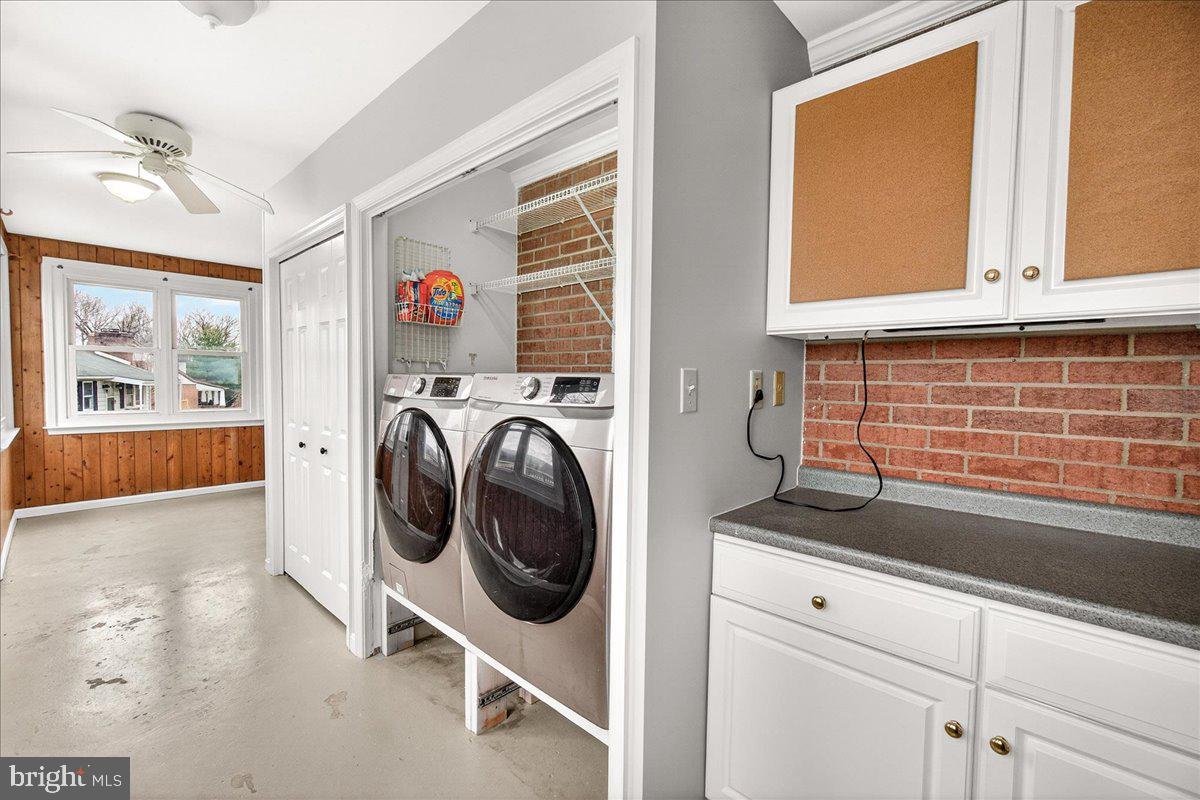 MYERSVILLE - Residential