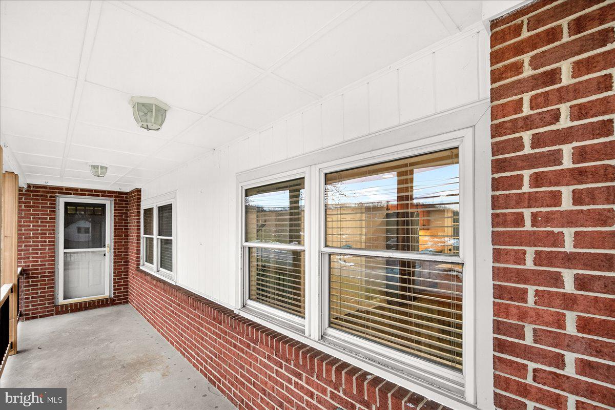 MYERSVILLE - Residential