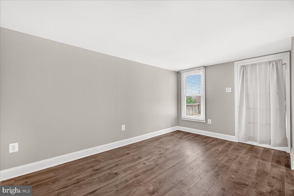 MYERSVILLE - Residential