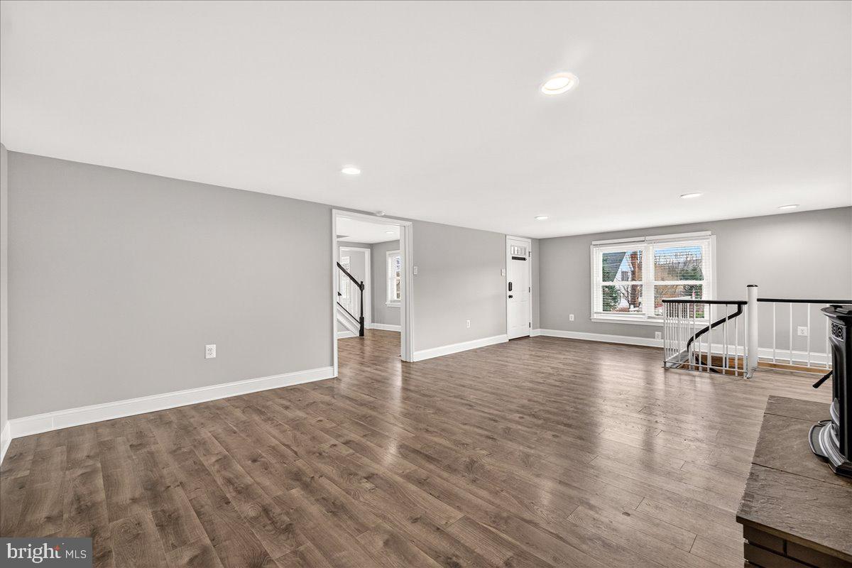 MYERSVILLE - Residential