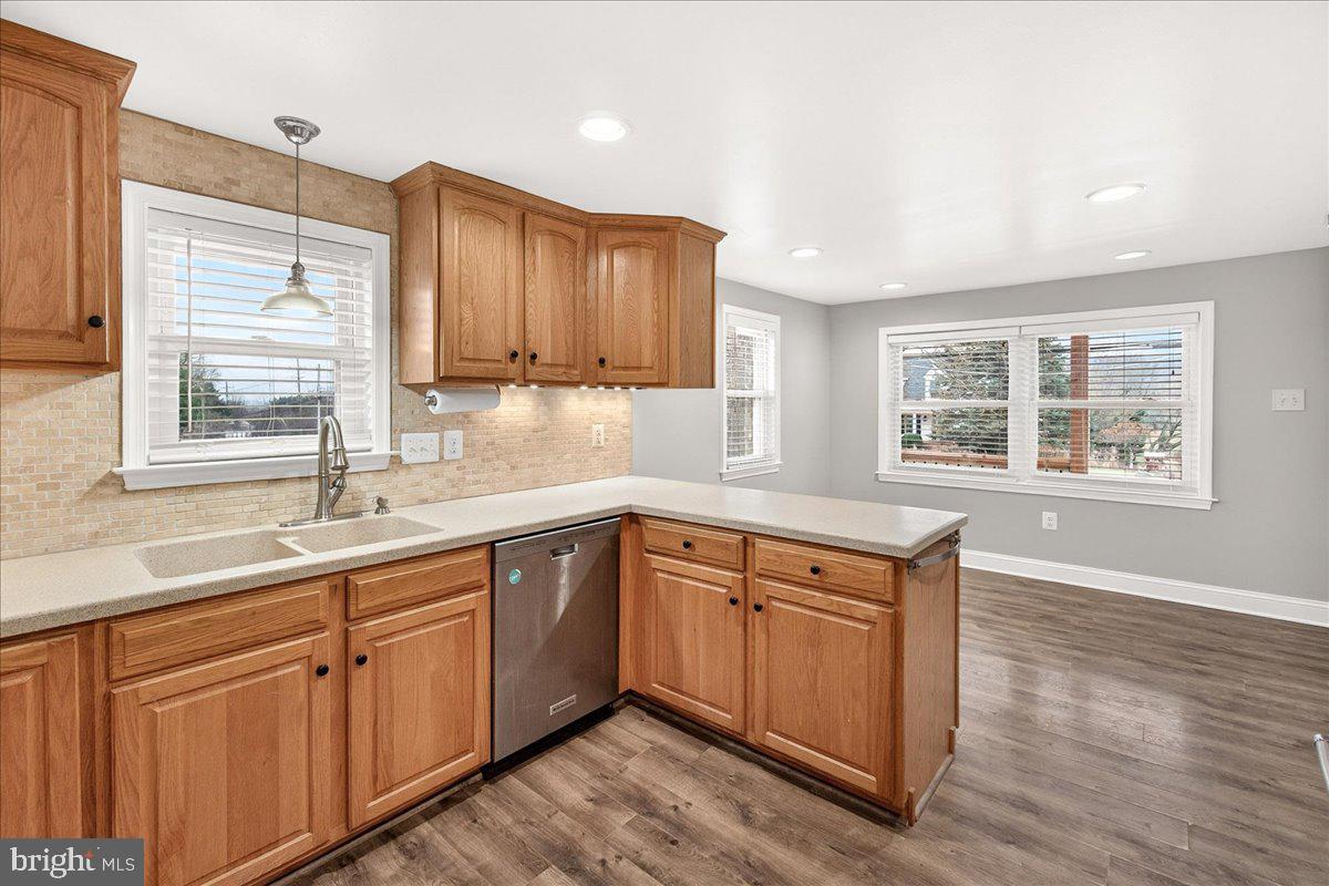 MYERSVILLE - Residential