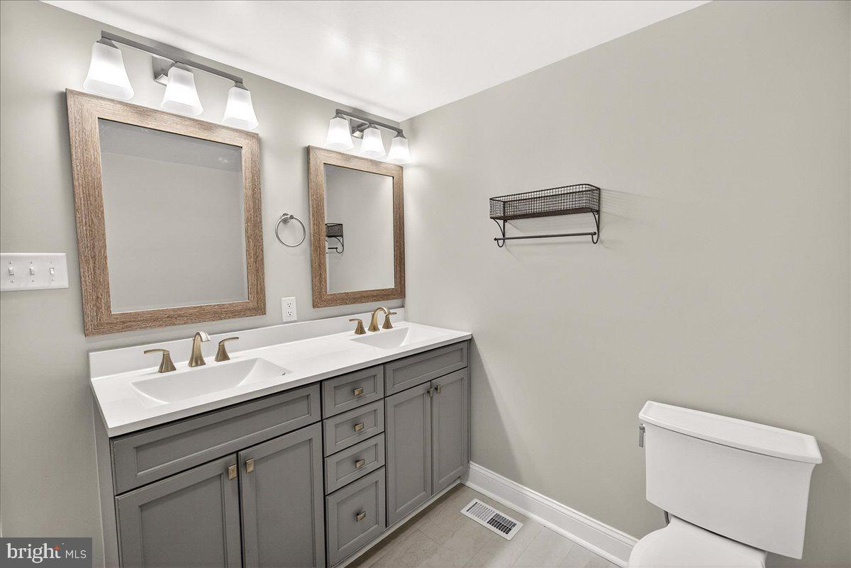 MYERSVILLE - Residential