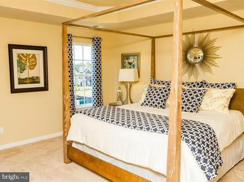 THE PARK AT ADDISON METRO - Residential