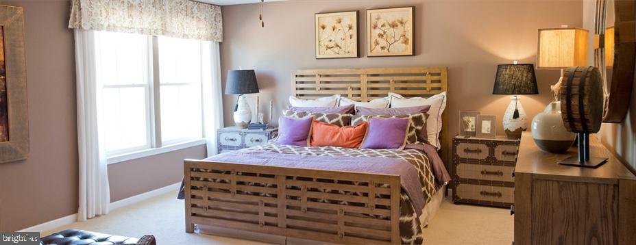 FREEDOM CROSSING - Residential