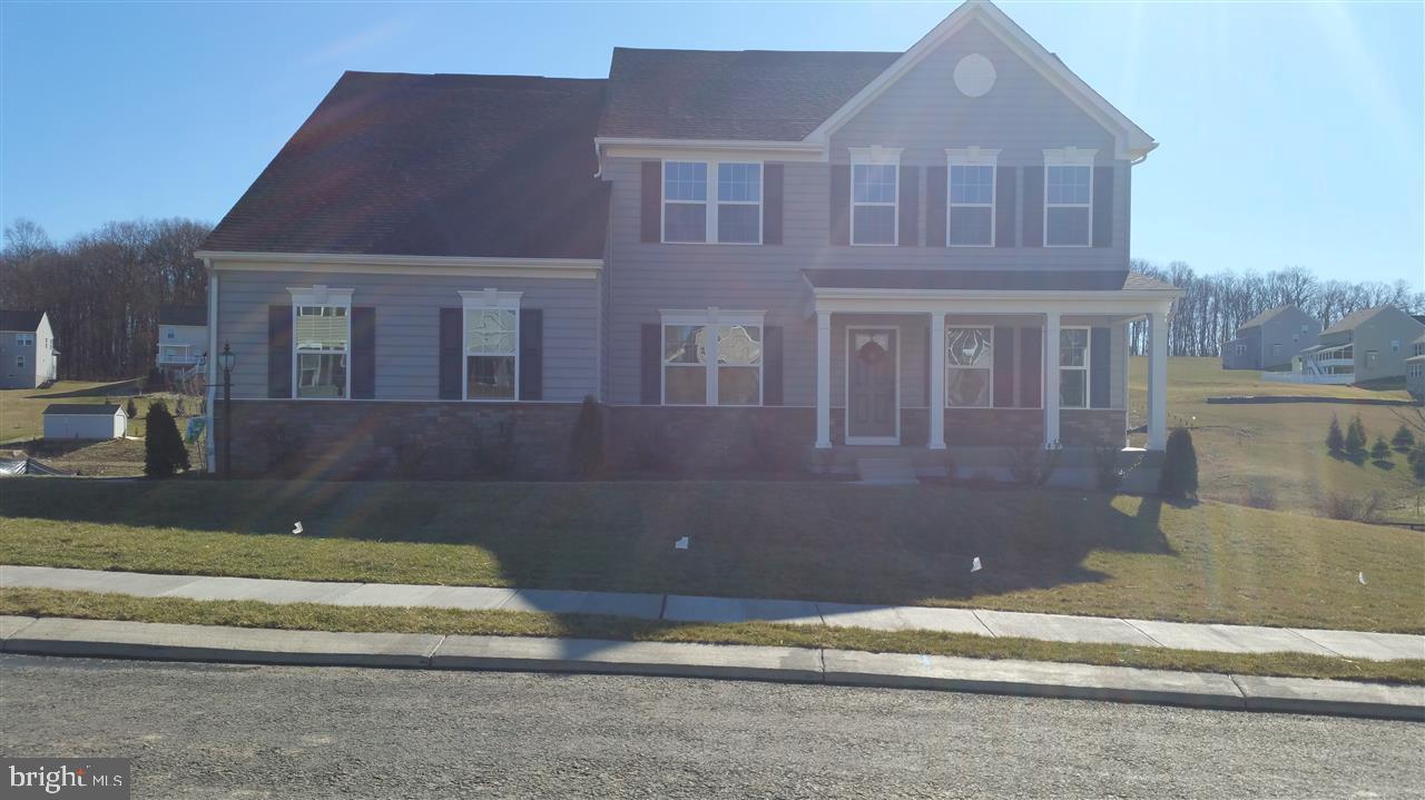 FREEDOM CROSSING - Residential