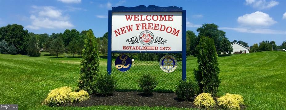 FREEDOM CROSSING - Residential