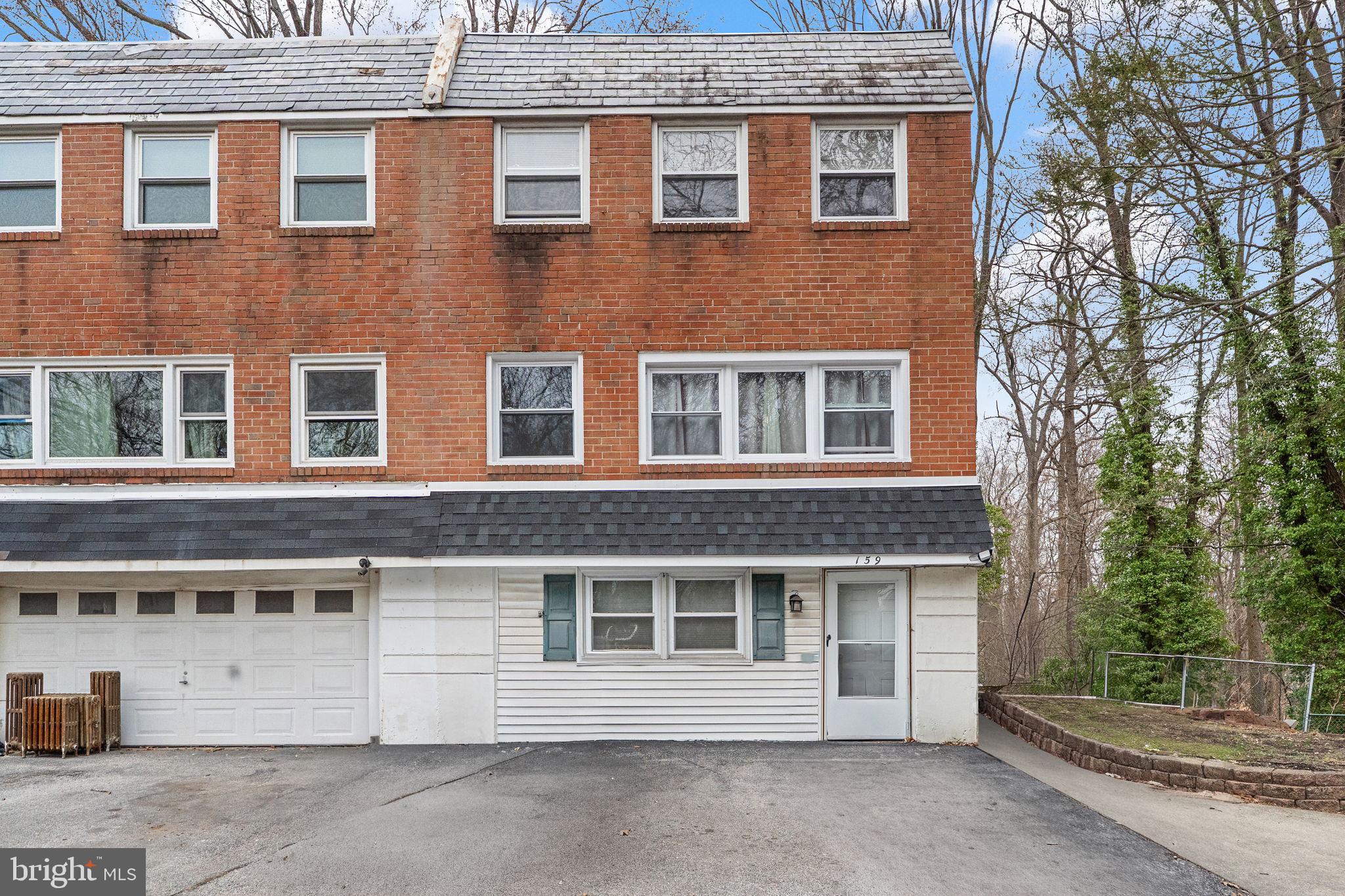 159 W MARYLAND AVENUE