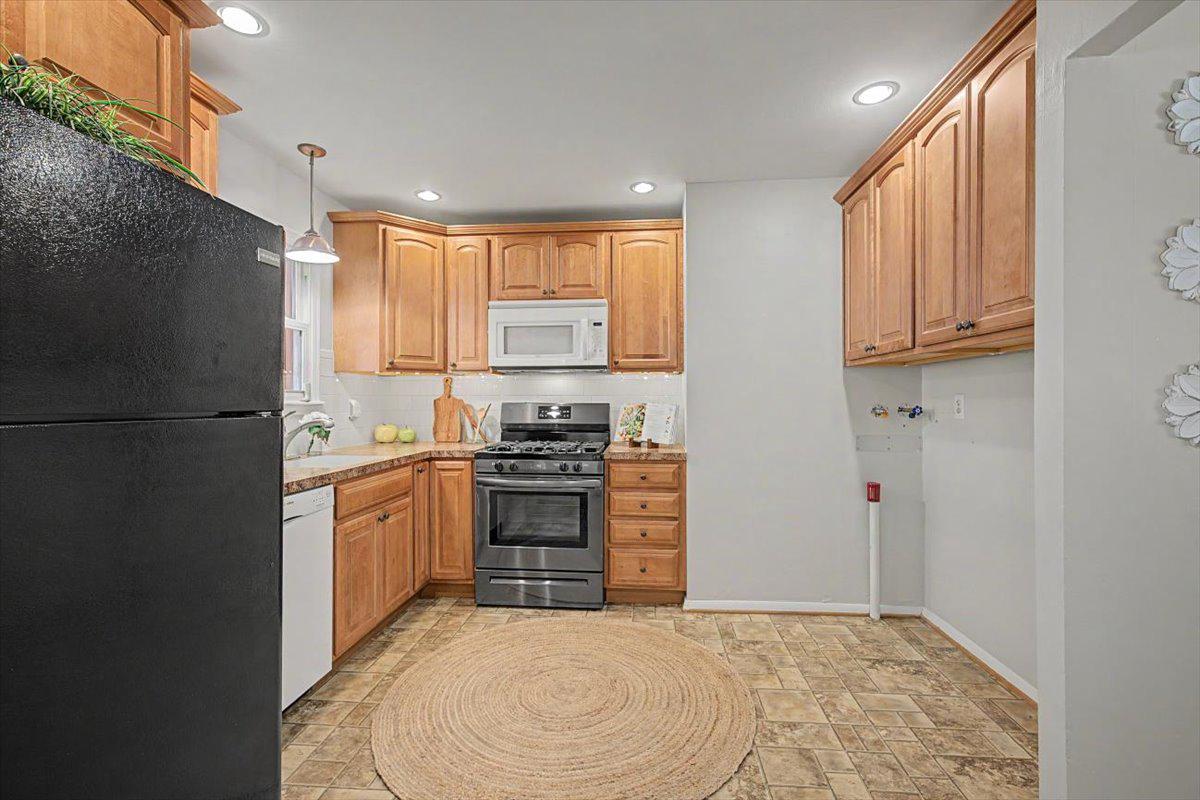 BIRCHWOOD PARK - Residential