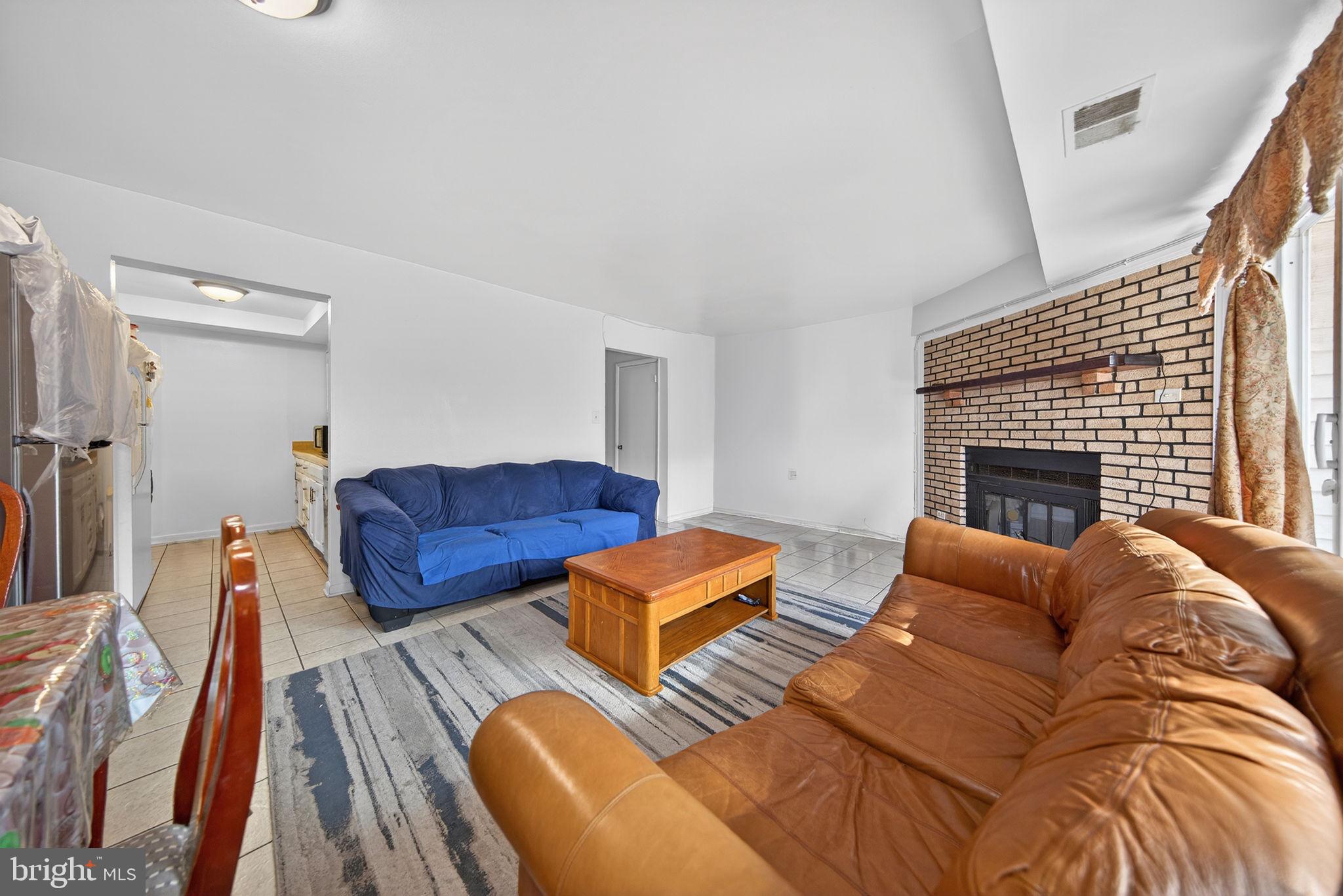 REFLECTION LAKE - Residential