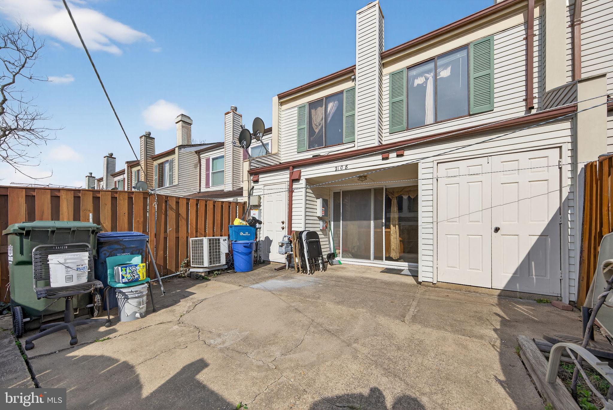 REFLECTION LAKE - Residential