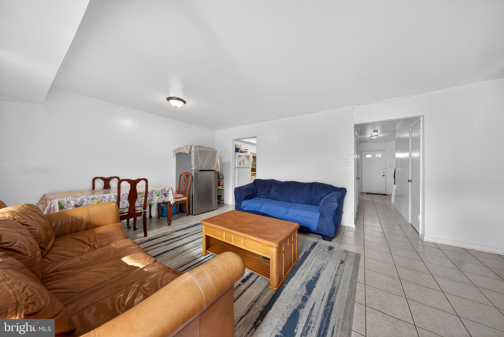 REFLECTION LAKE - Residential