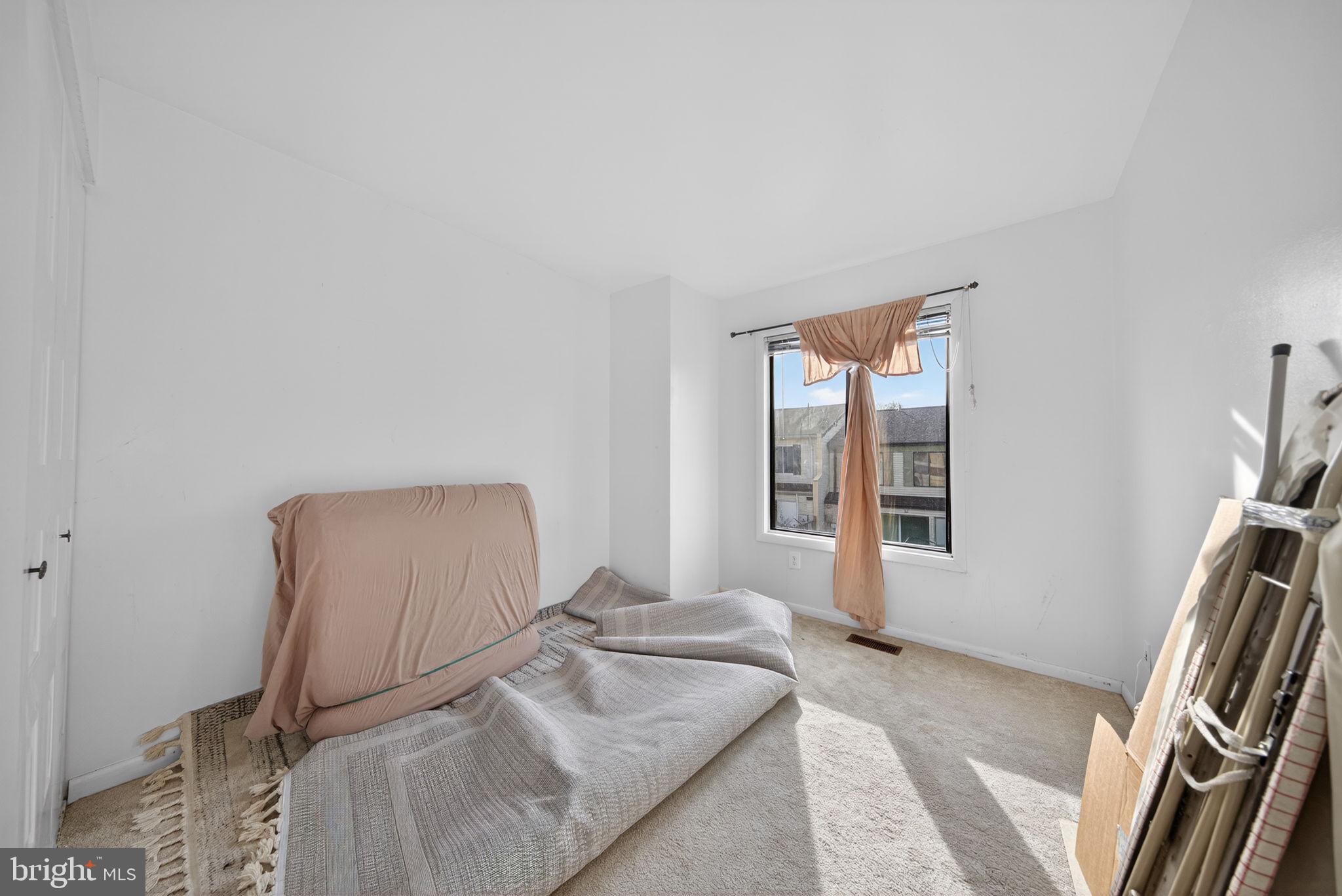 REFLECTION LAKE - Residential