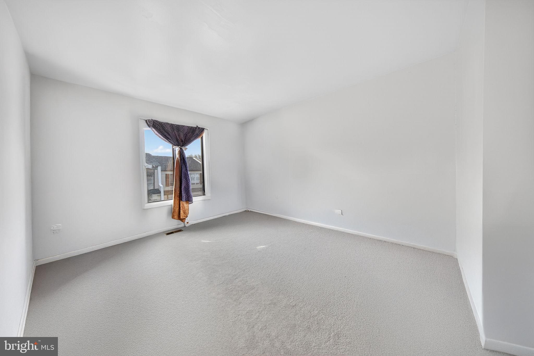 REFLECTION LAKE - Residential