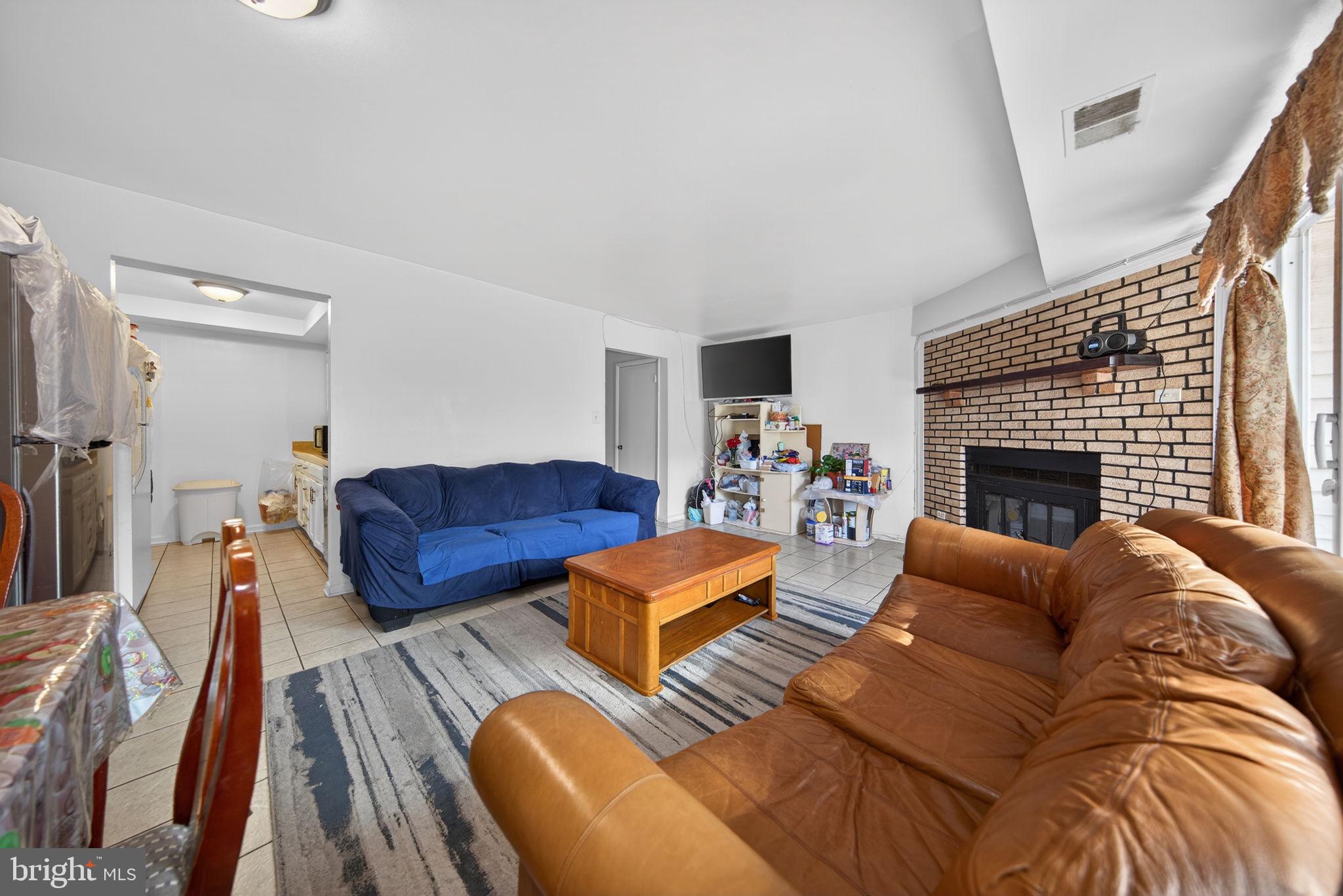 REFLECTION LAKE - Residential