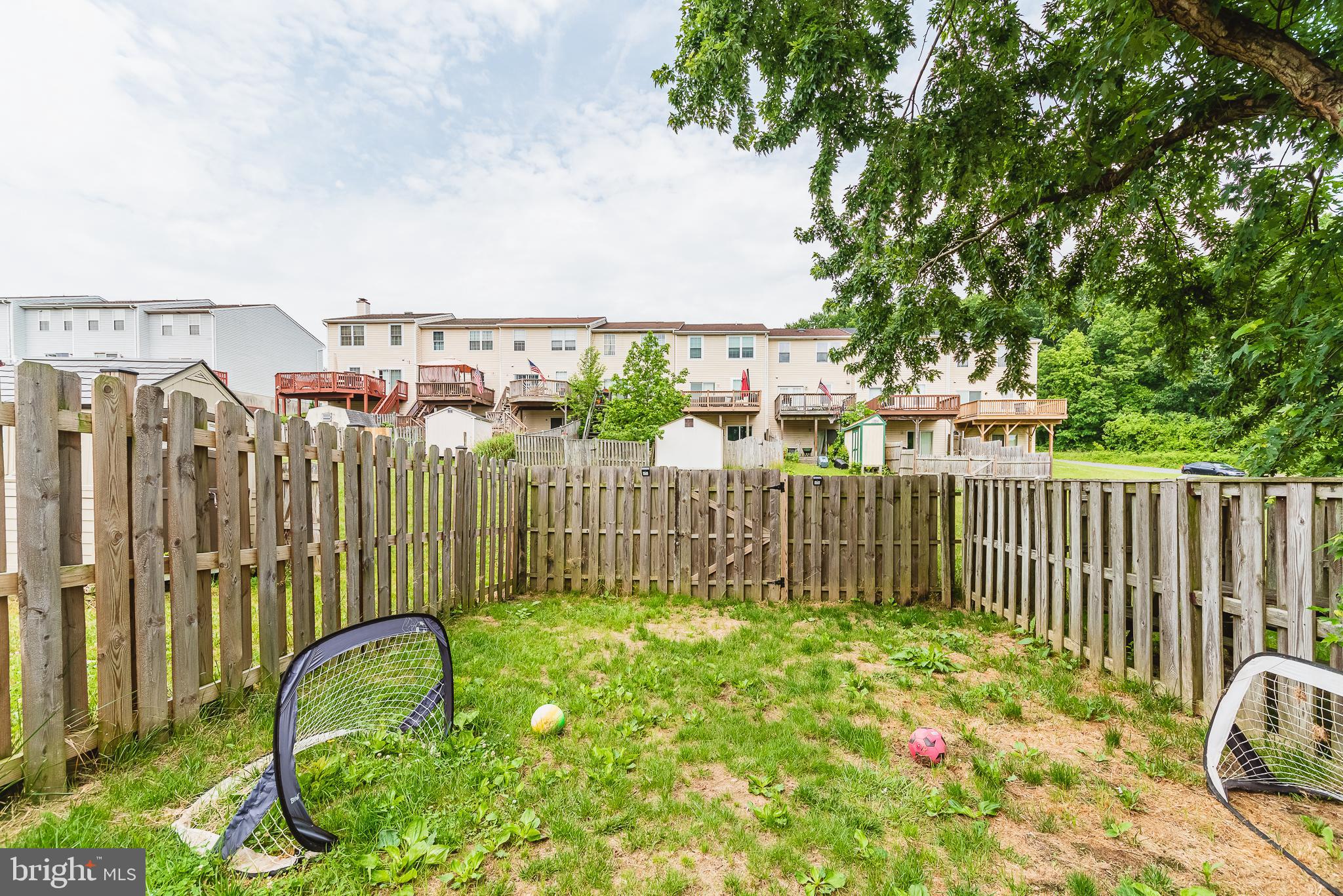 WOODBRIDGE CENTER - Residential