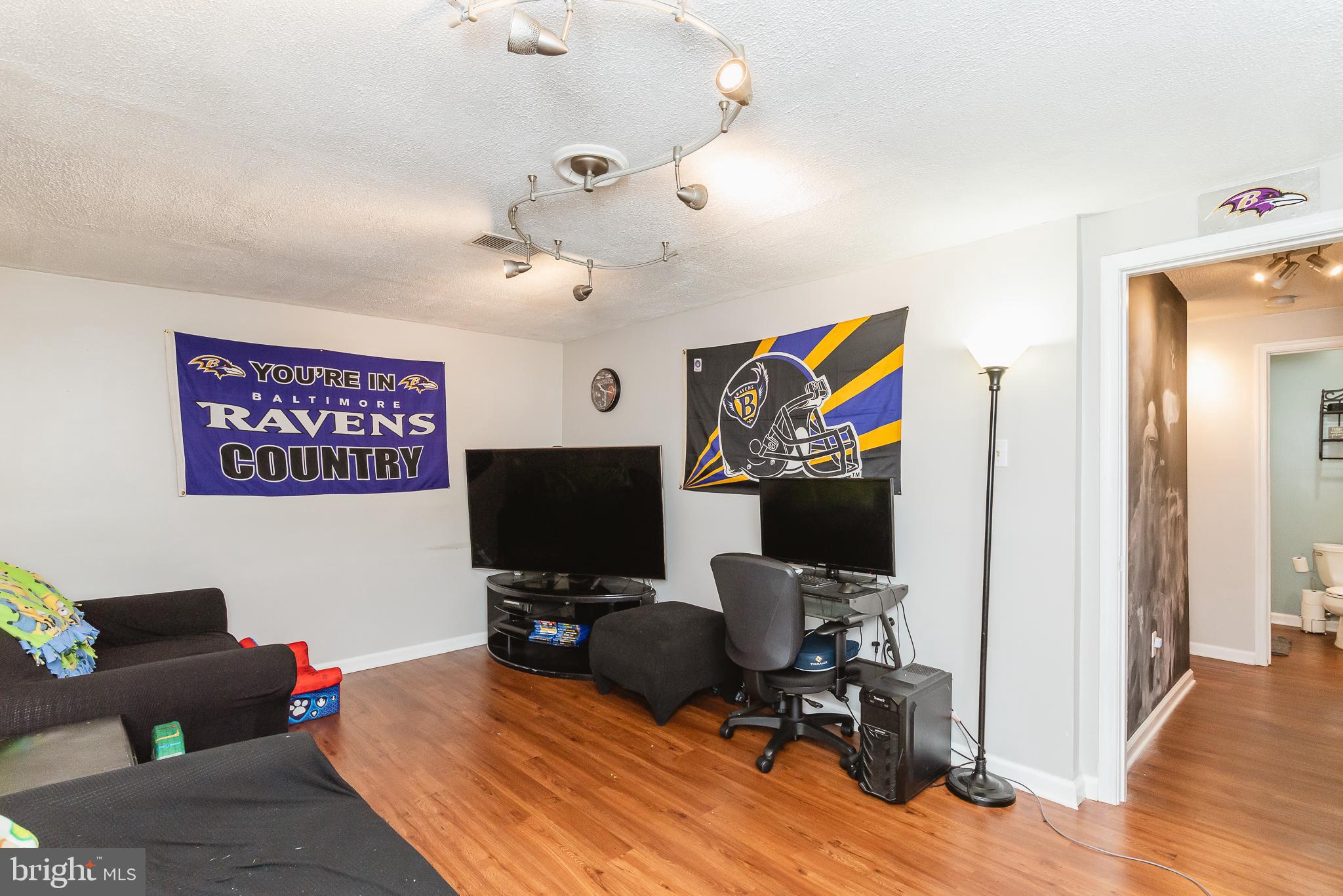 WOODBRIDGE CENTER - Residential