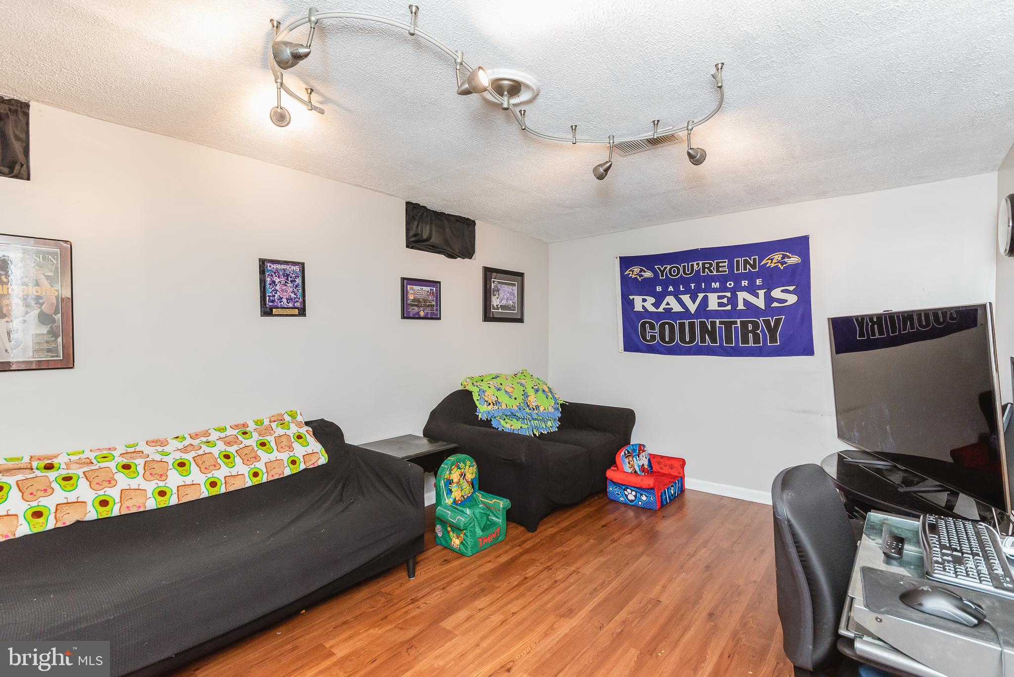 WOODBRIDGE CENTER - Residential