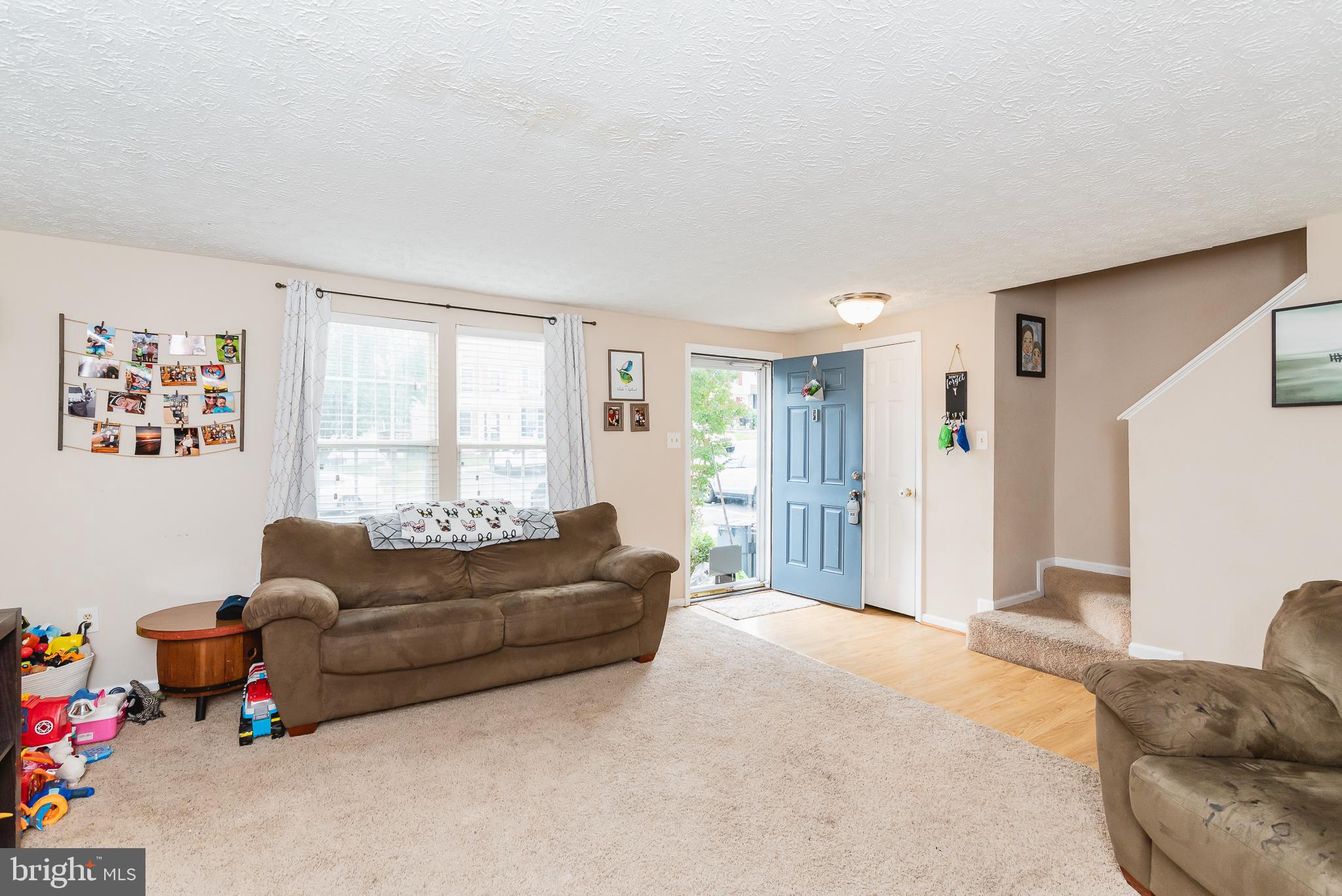 WOODBRIDGE CENTER - Residential