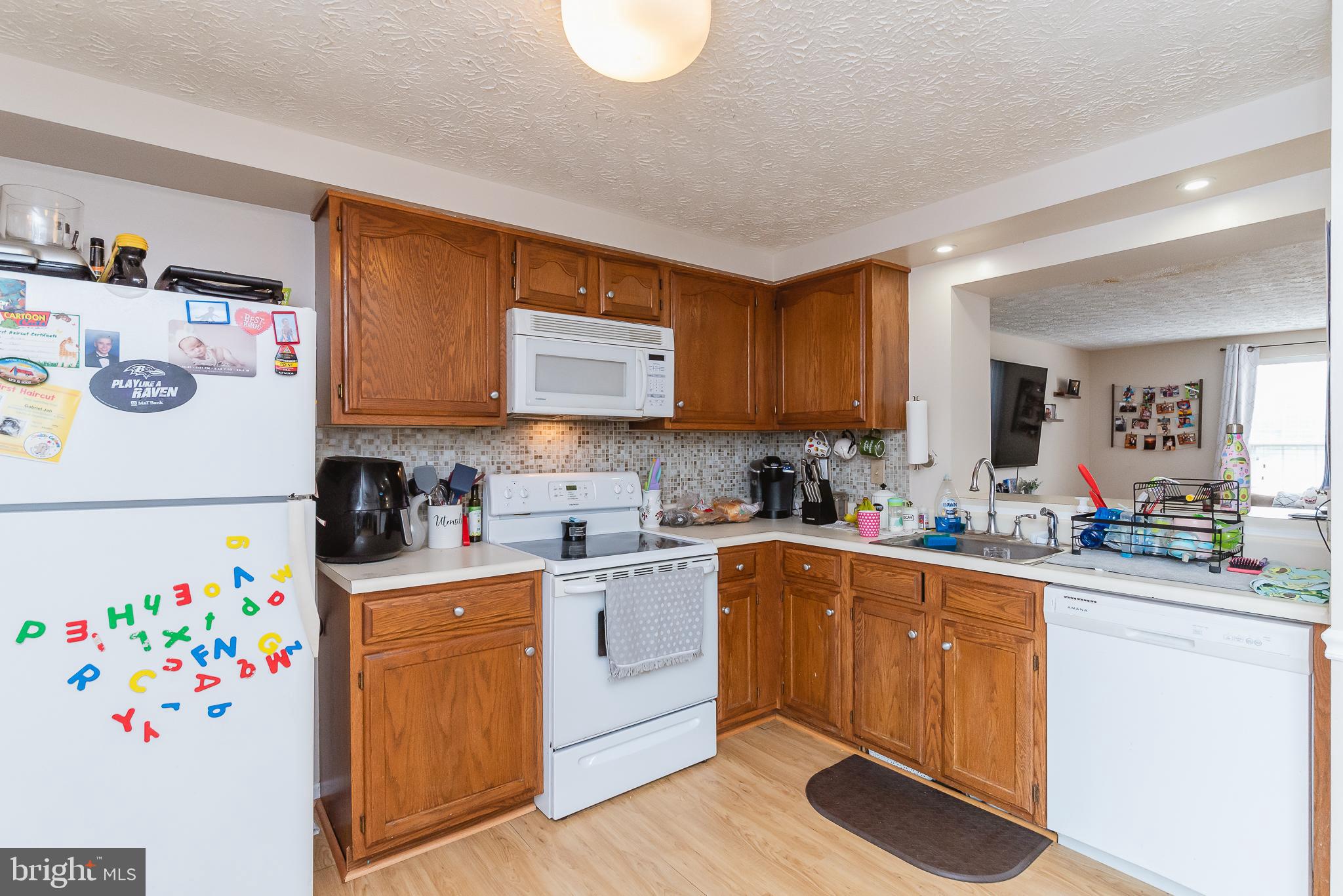 WOODBRIDGE CENTER - Residential