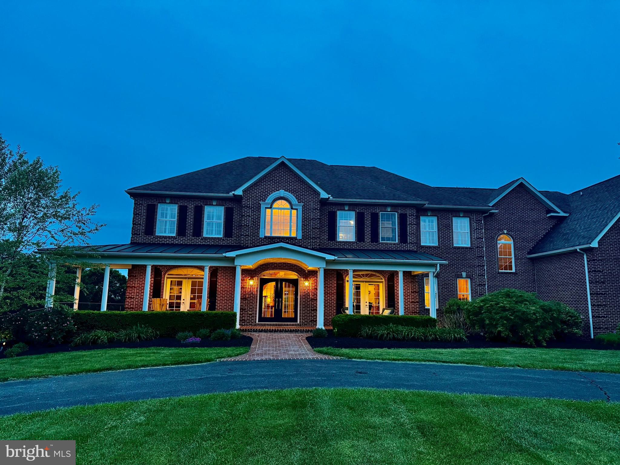 8170 HOLLOW ROAD