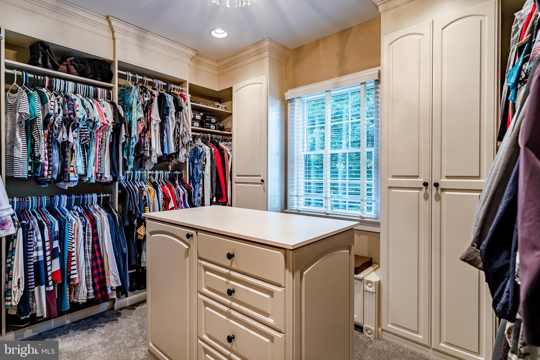 TURNBERRY - Residential