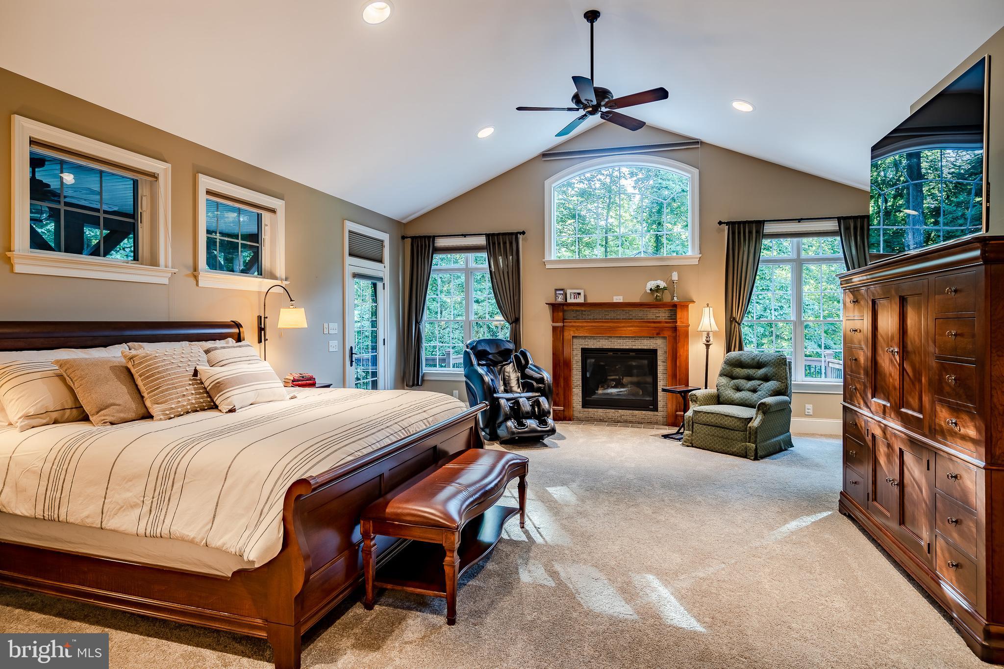 TURNBERRY - Residential