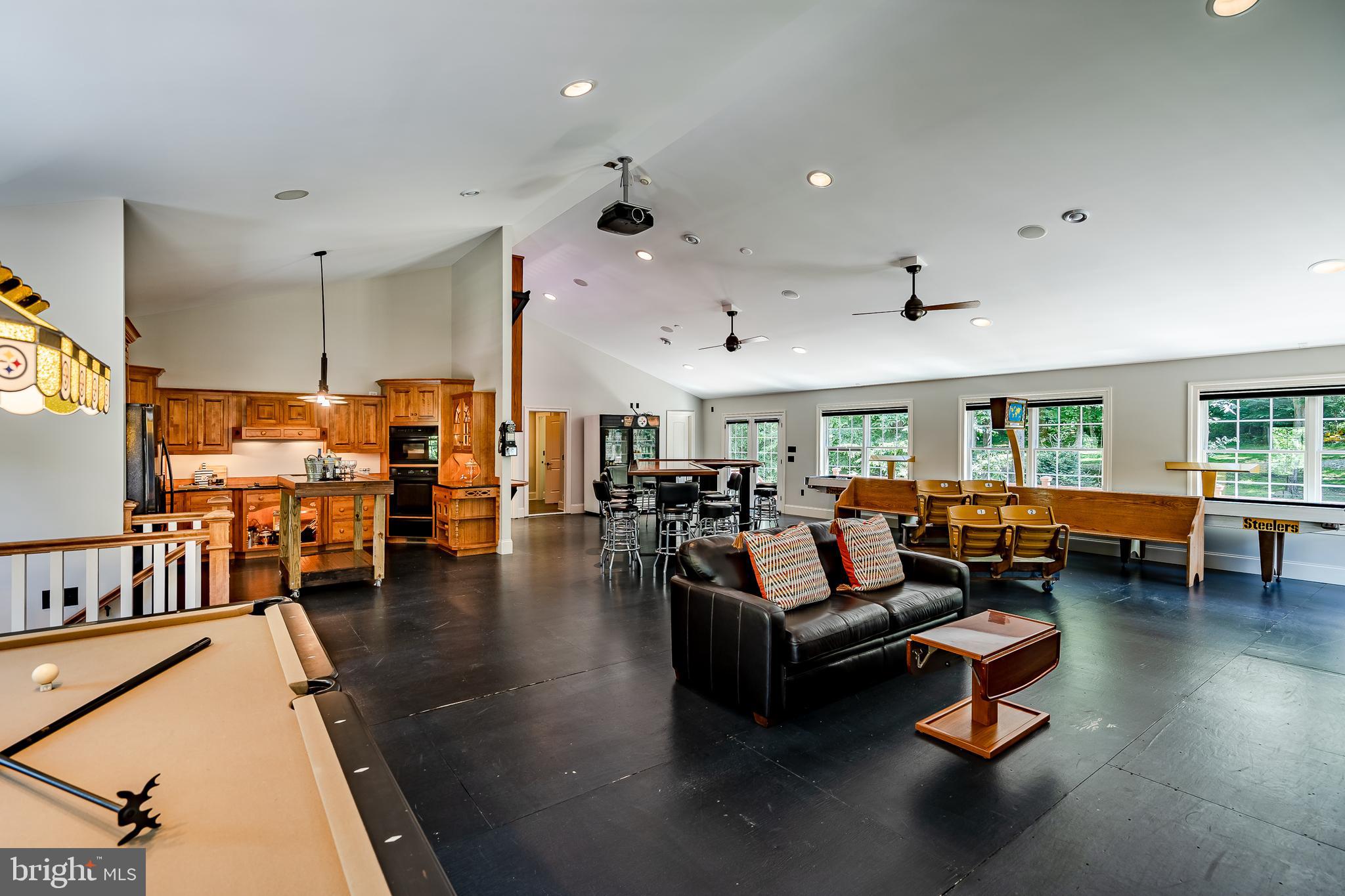 TURNBERRY - Residential