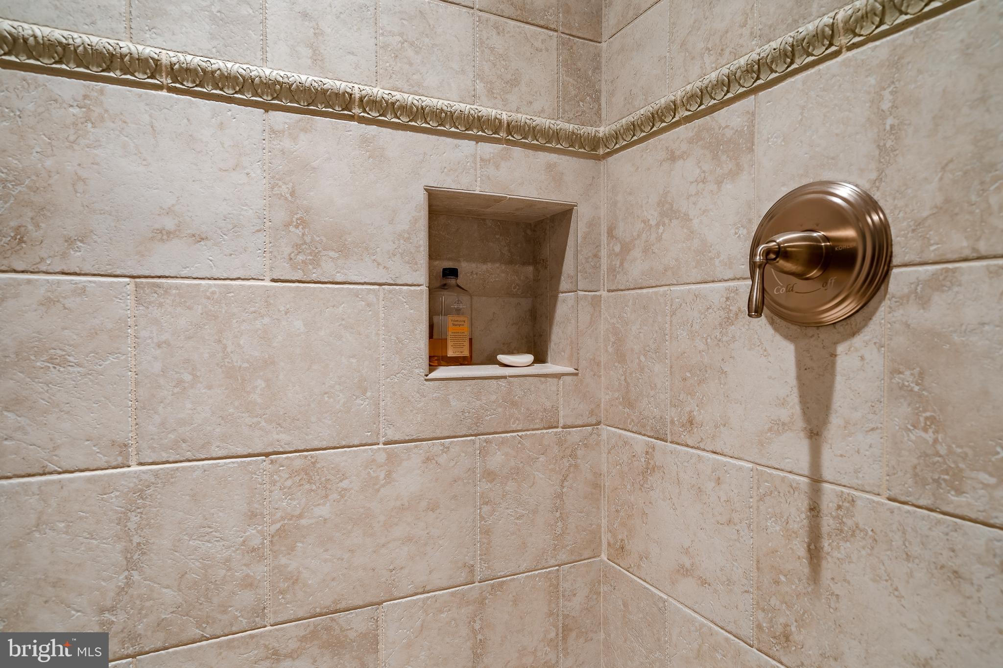 TURNBERRY - Residential