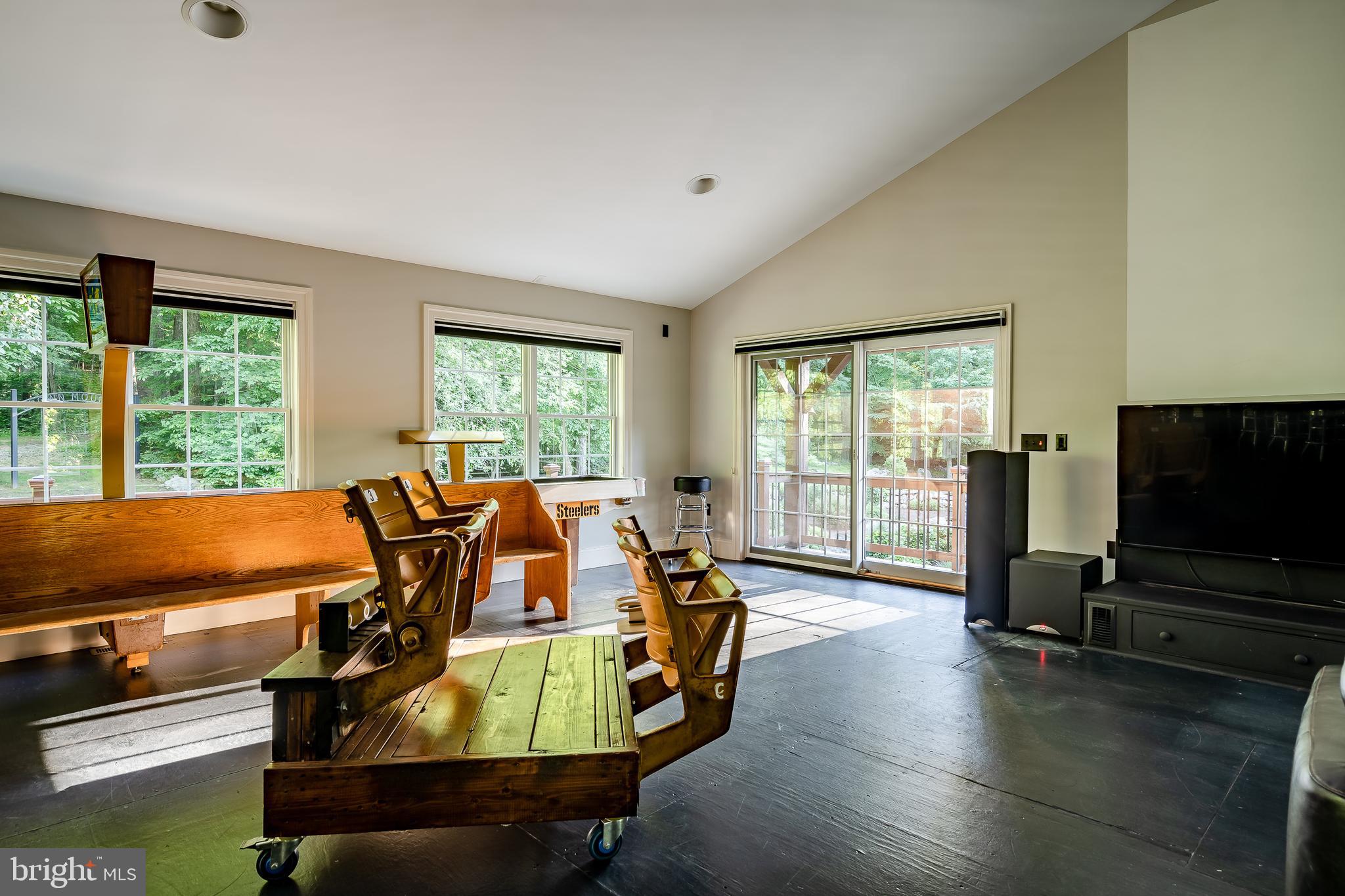 TURNBERRY - Residential