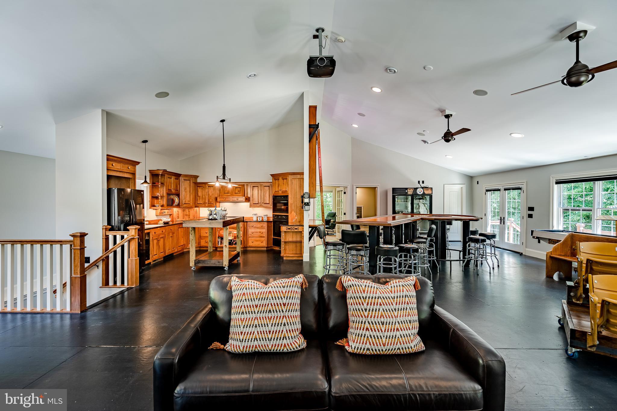 TURNBERRY - Residential