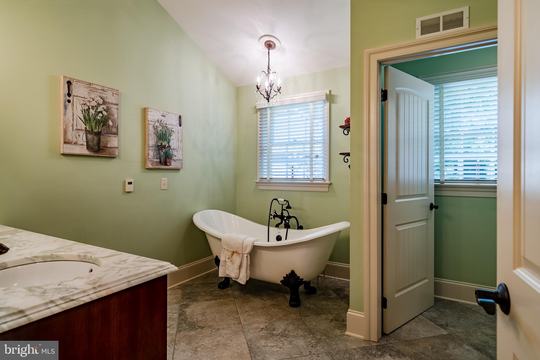 TURNBERRY - Residential