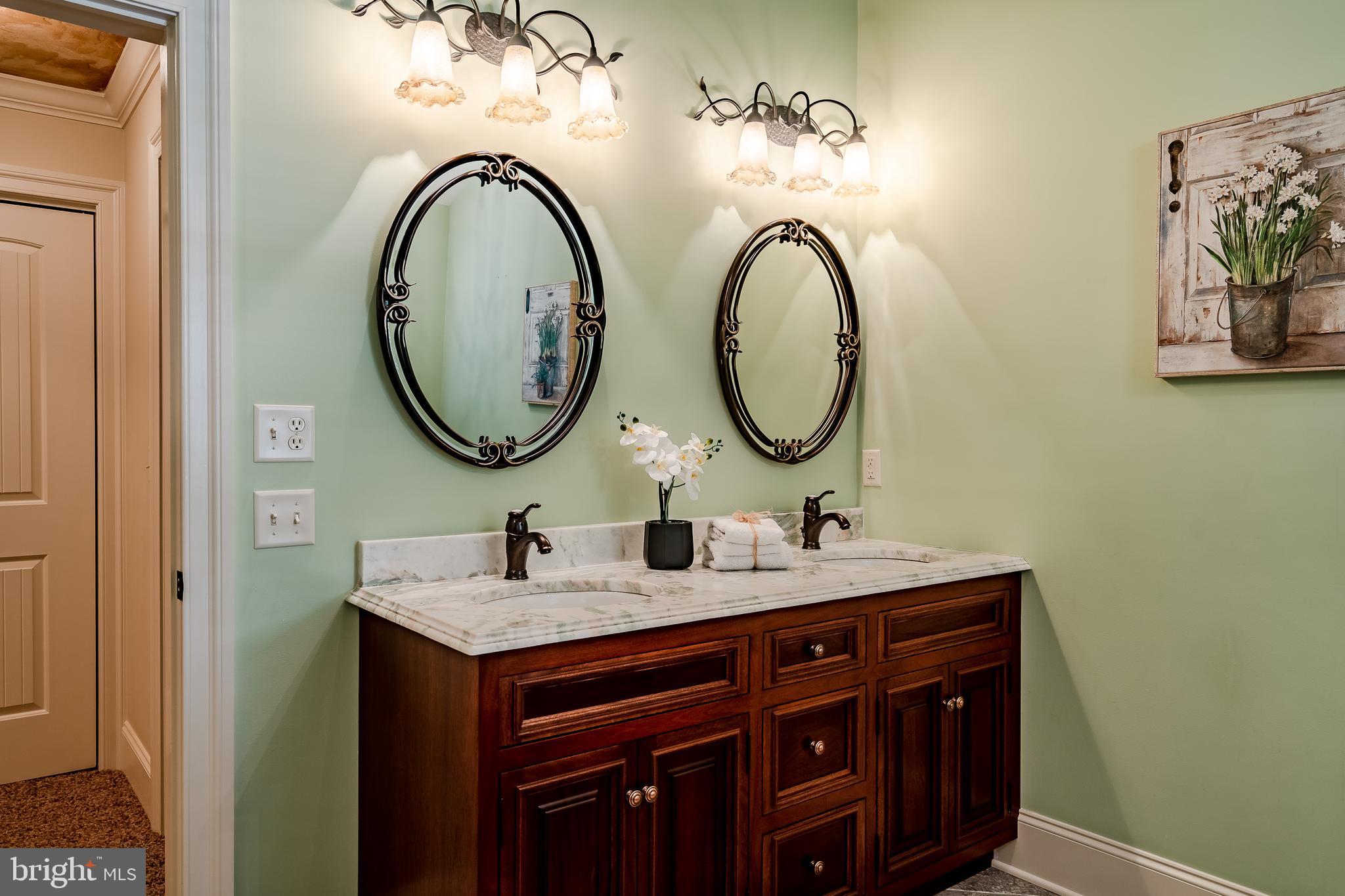 TURNBERRY - Residential