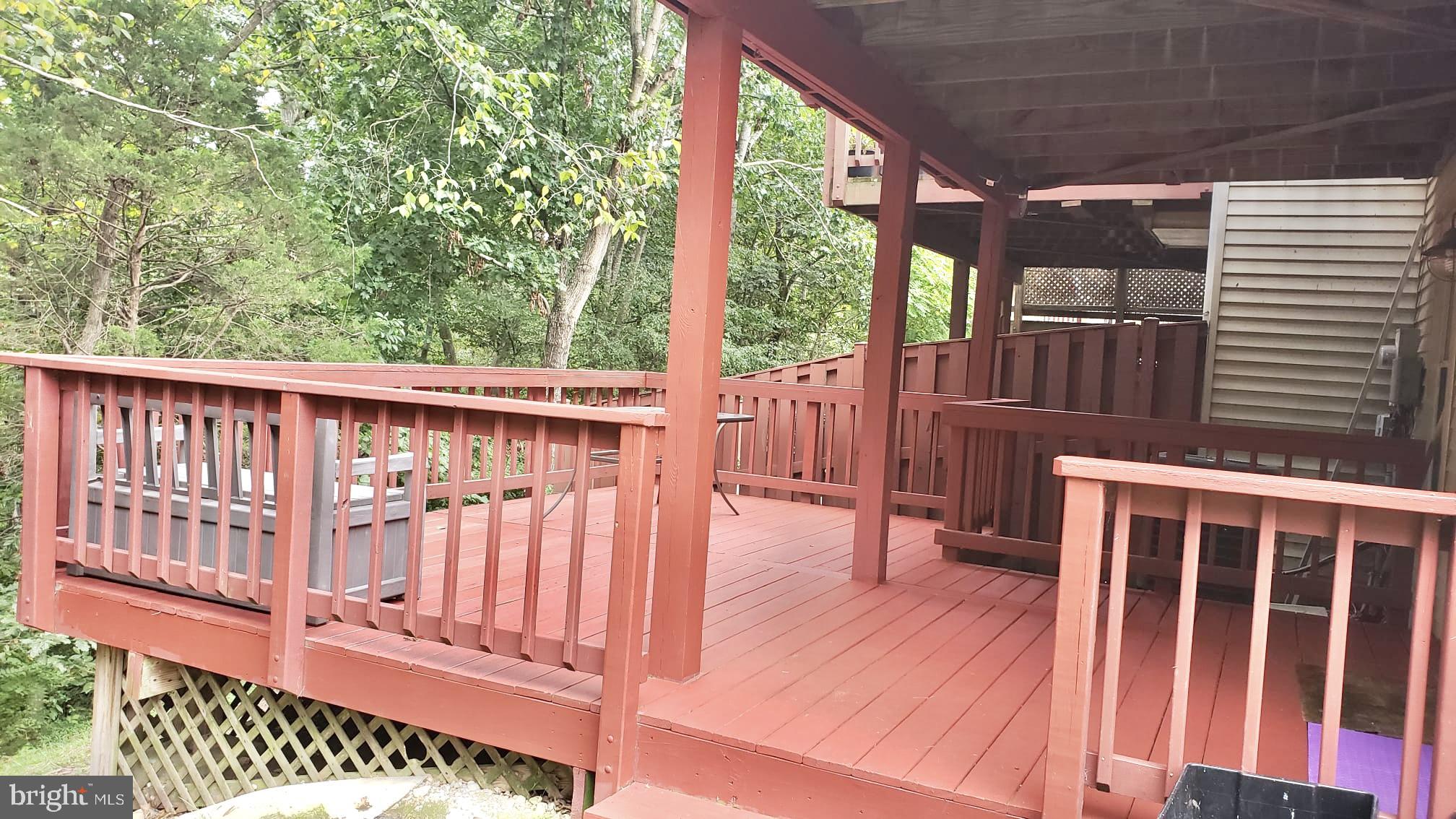 COMPTON VALLEY ESTATES - Residential Lease