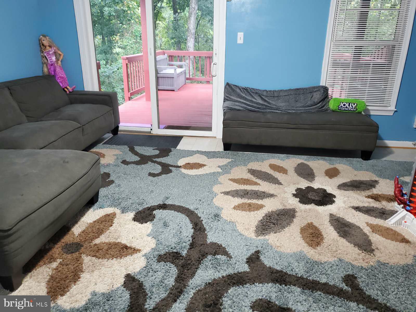 COMPTON VALLEY ESTATES - Residential Lease